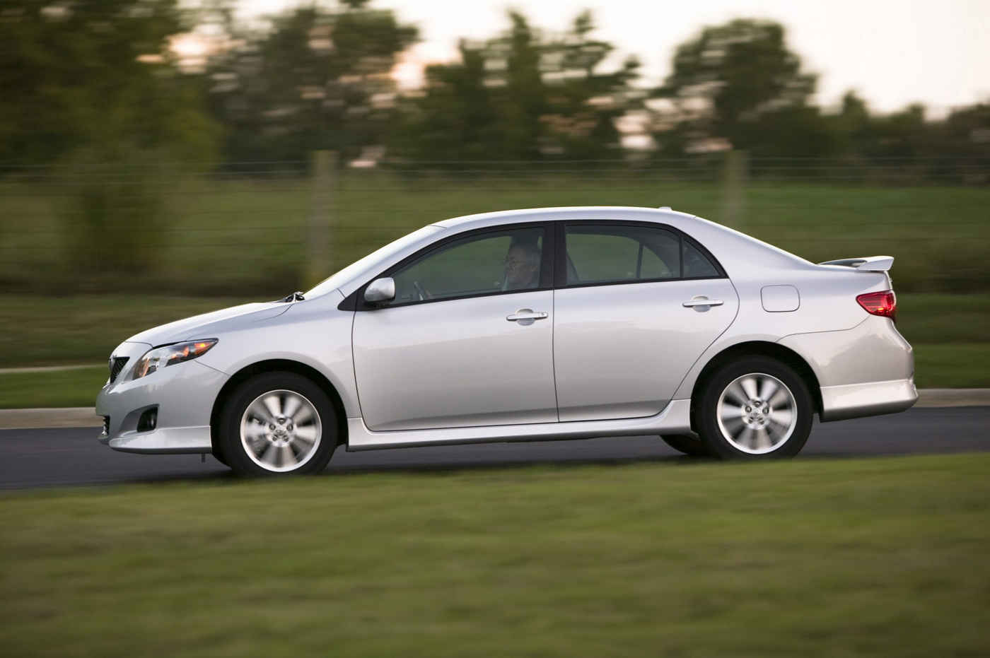 Corolla (7).JPG
