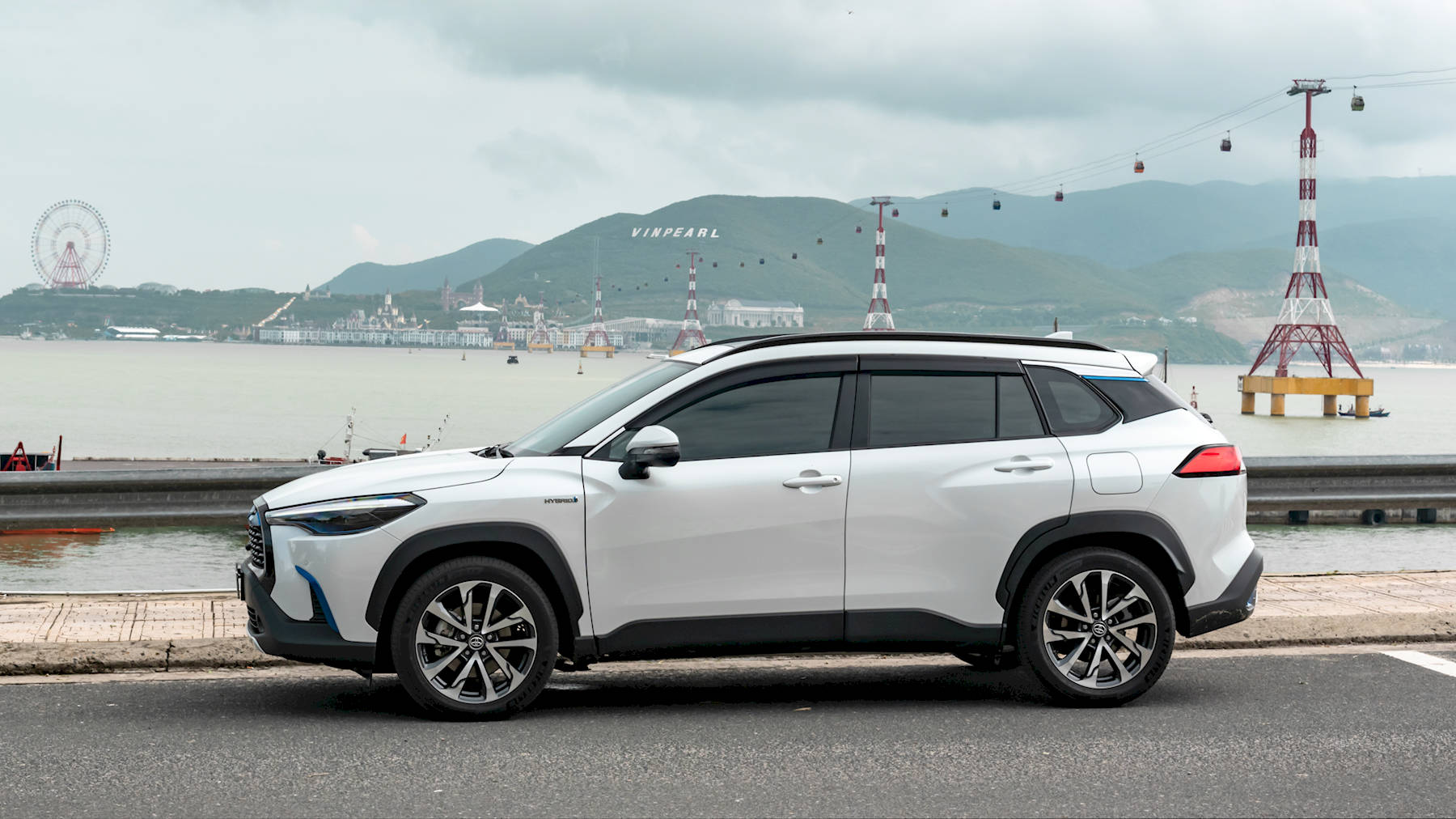 Corolla Cross_2023-01.jpg