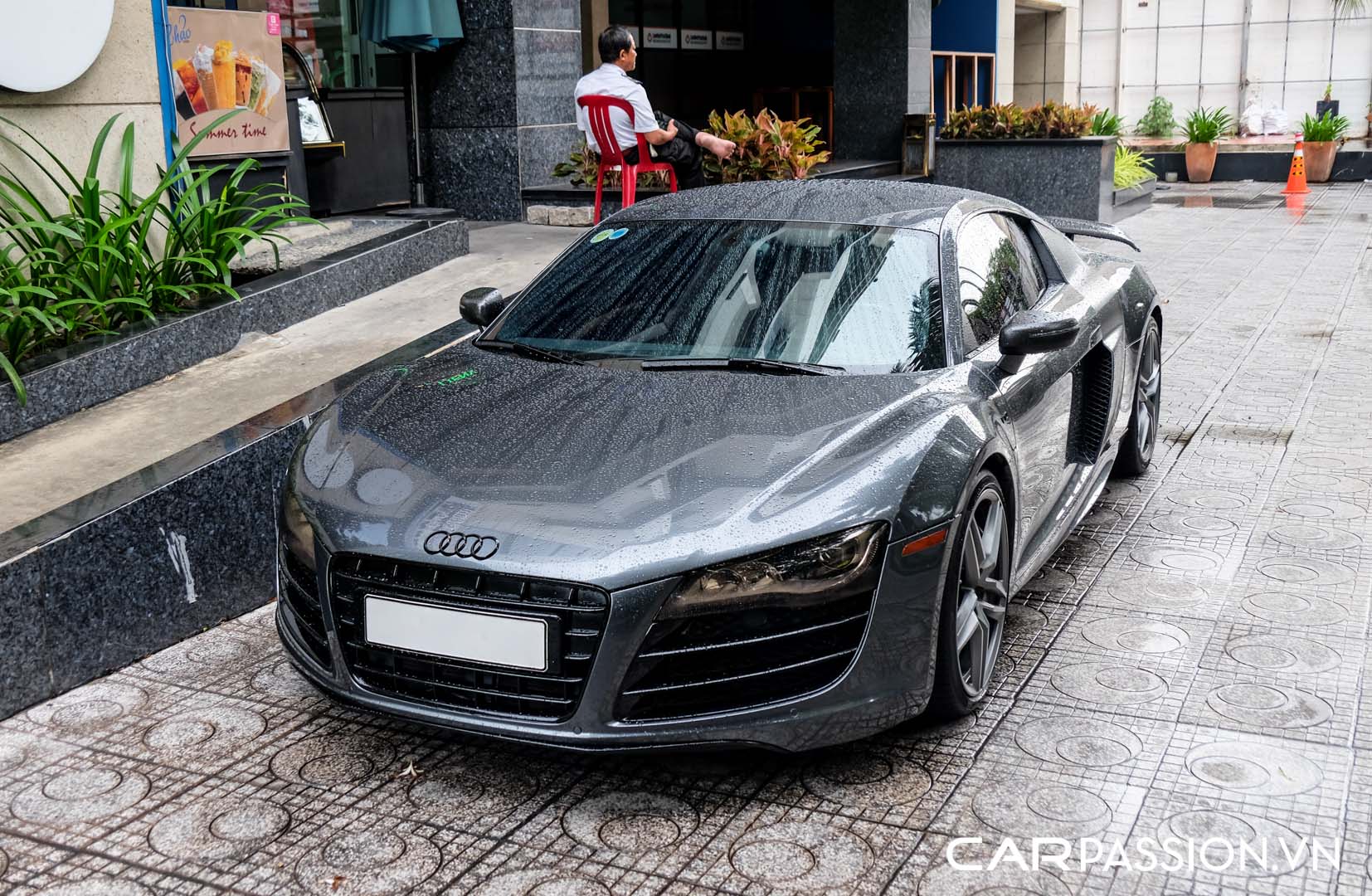 CP-Audi R8 V10 số sàn độ khủng (1).jpg