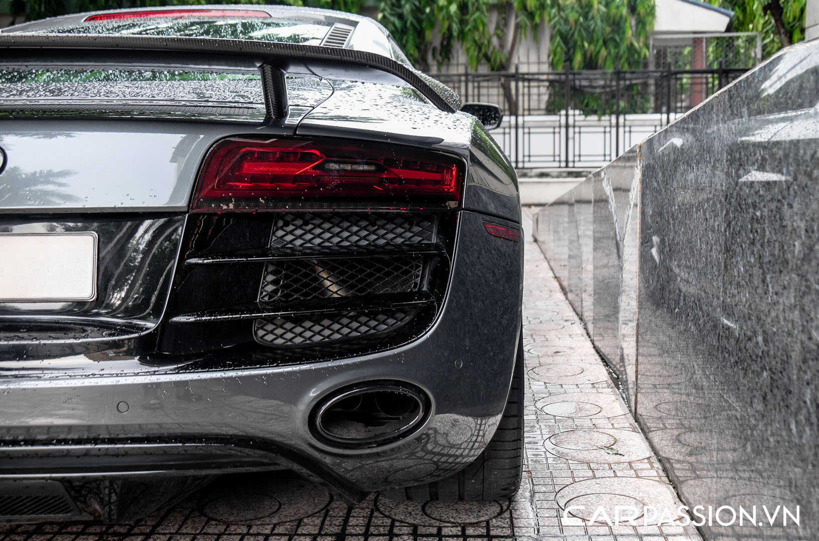 CP-Audi R8 V10 số sàn độ khủng (10).jpg