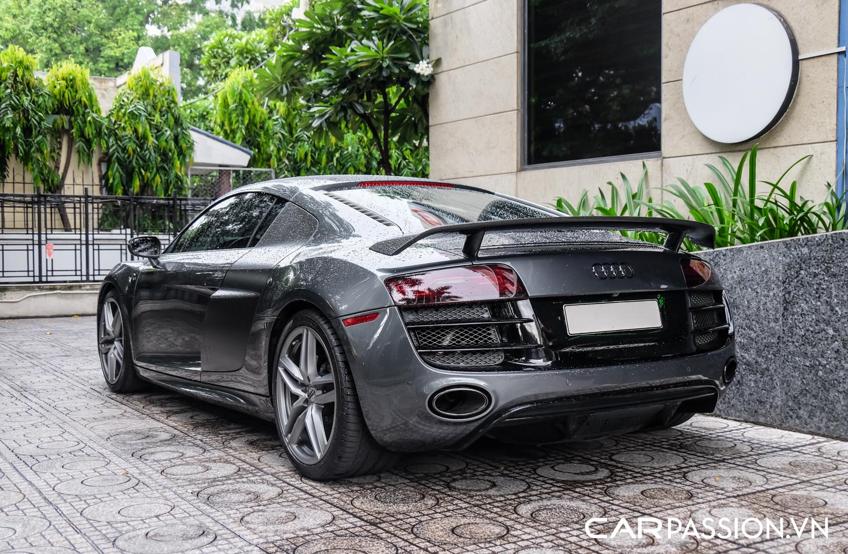 CP-Audi R8 V10 số sàn độ khủng (13).jpg