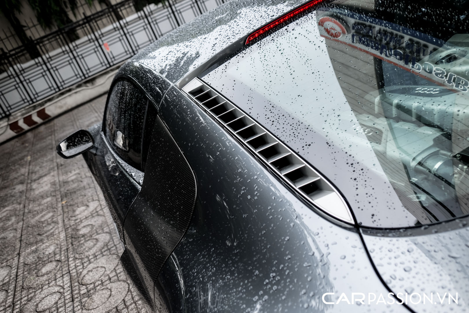 CP-Audi R8 V10 số sàn độ khủng (16).jpg