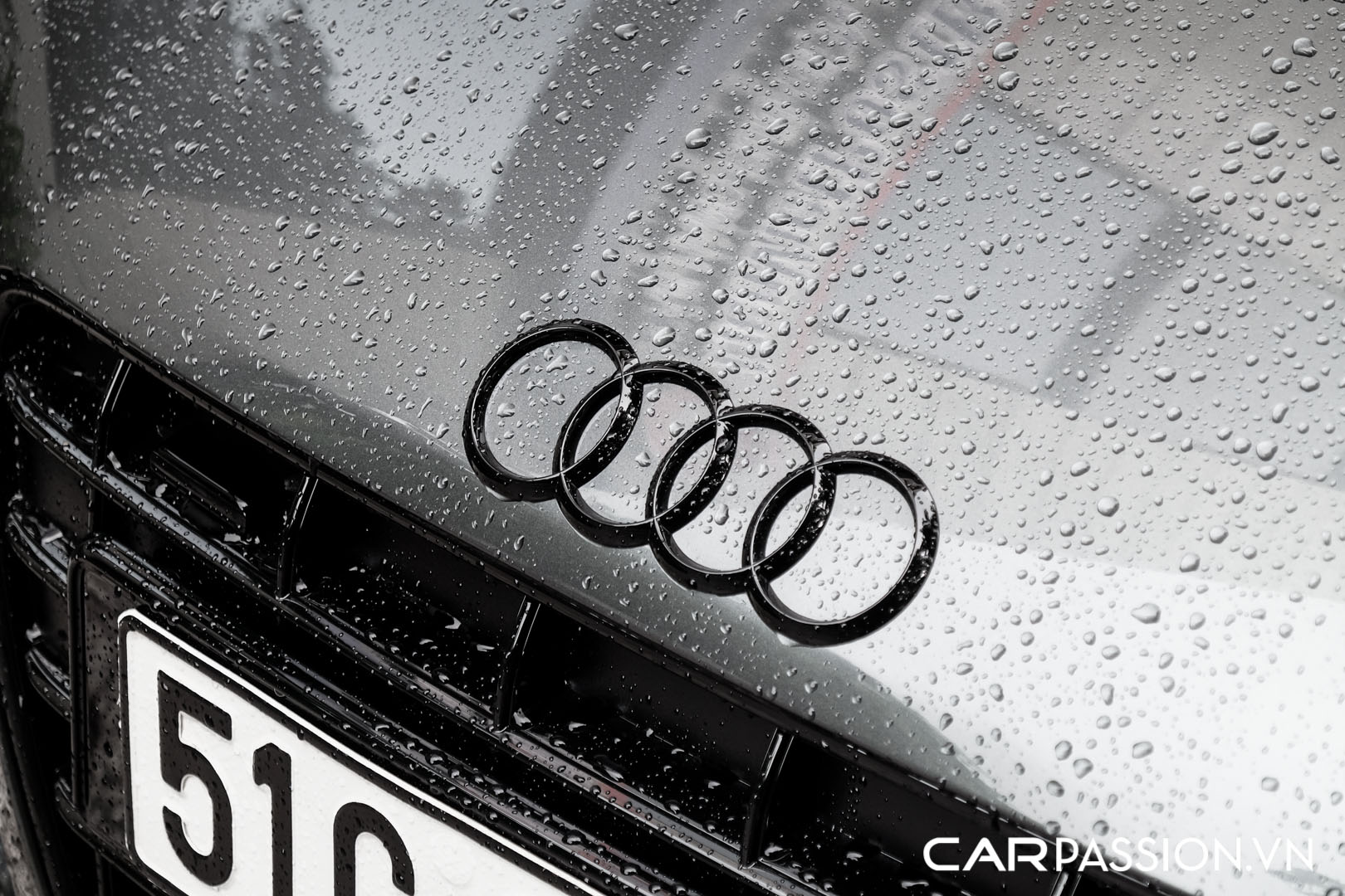 CP-Audi R8 V10 số sàn độ khủng (3).jpg