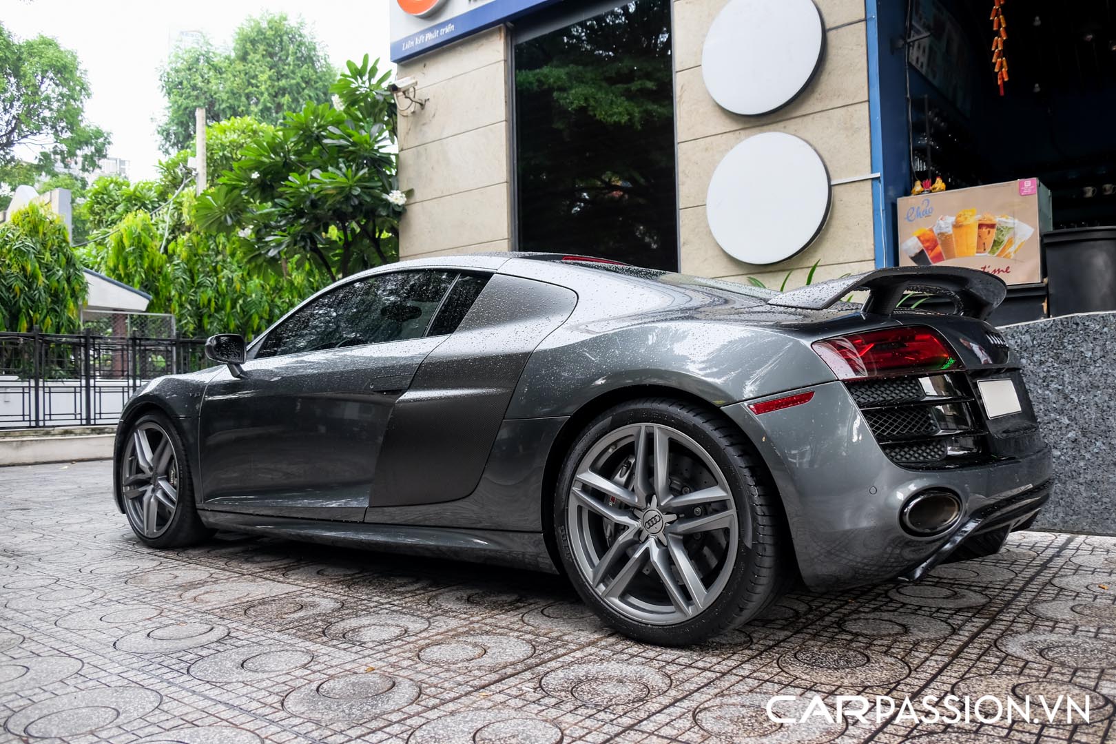 CP-Audi R8 V10 số sàn độ khủng (8).jpg