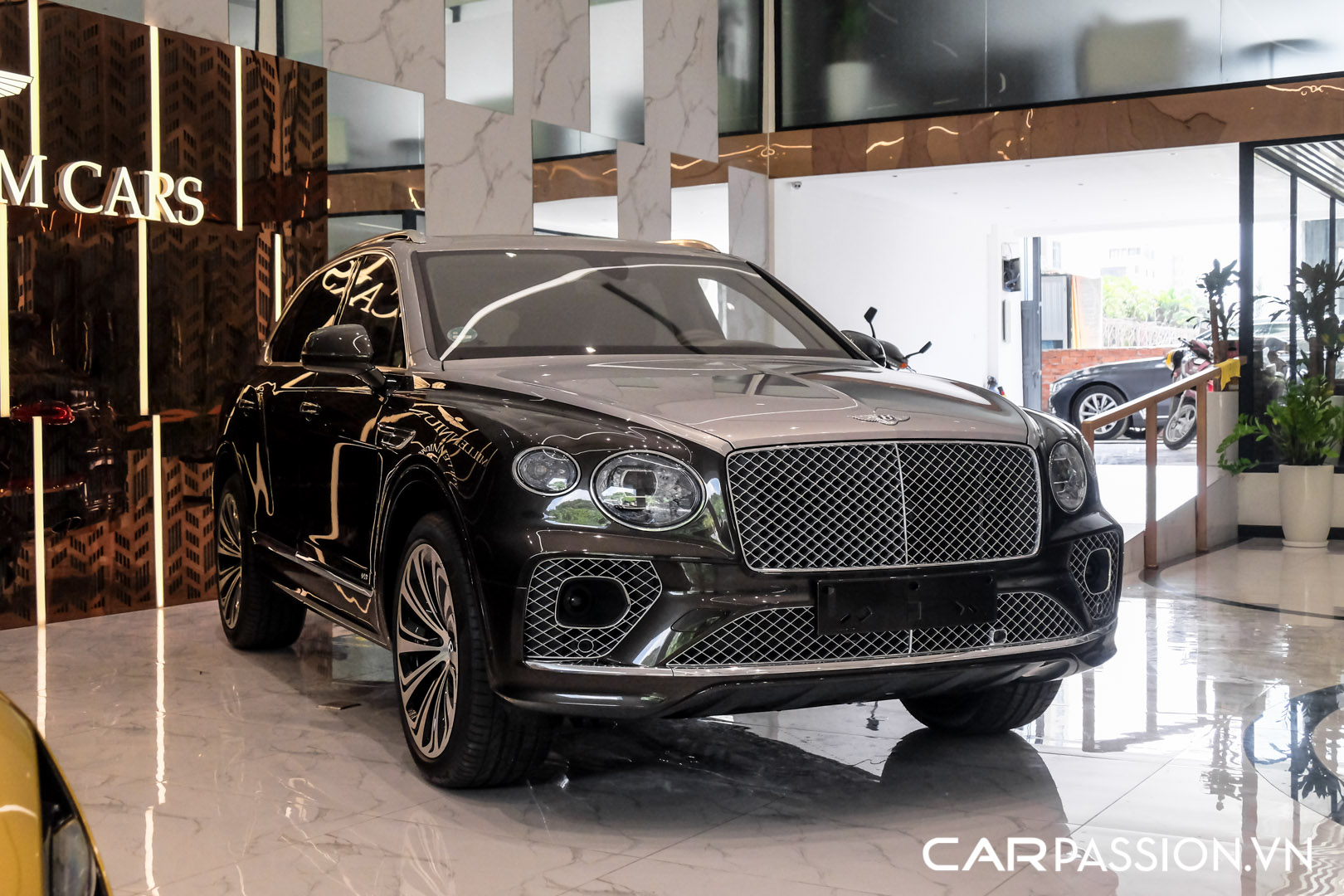 CP-Bentley Bentayga First Edition 20212.jpg