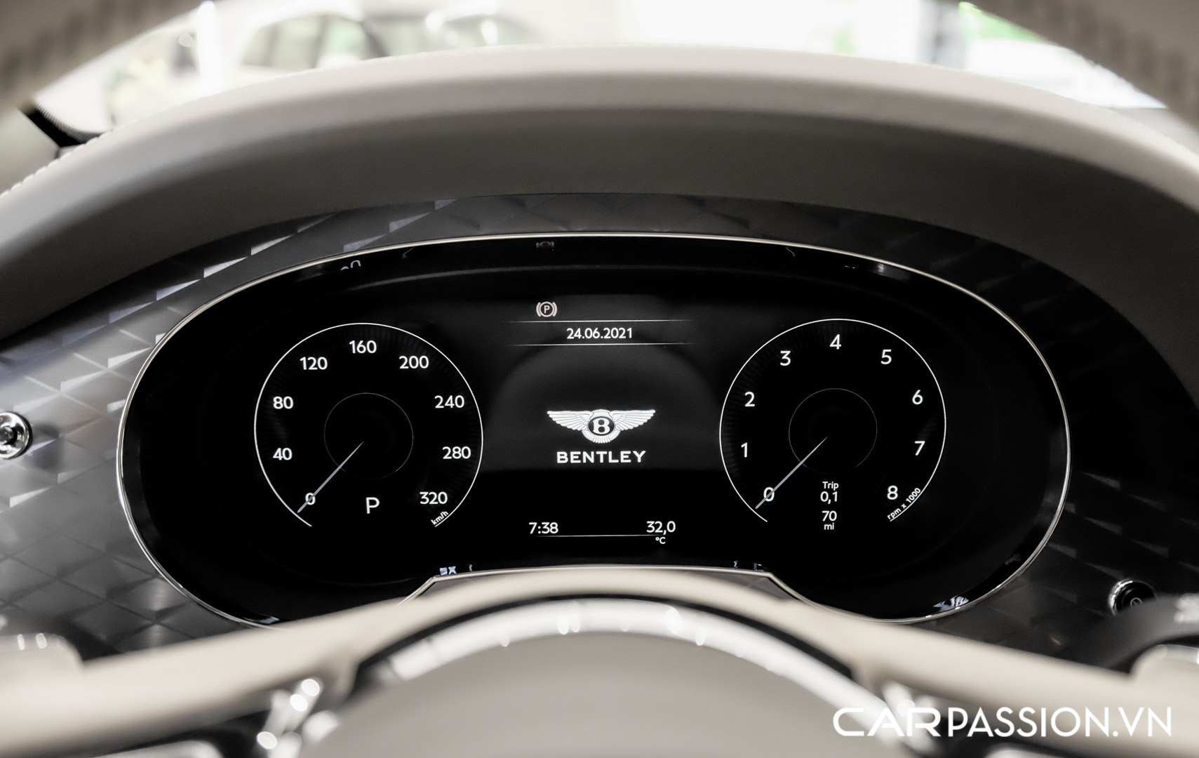 CP-Bentley Bentayga First Edition 202173.jpg