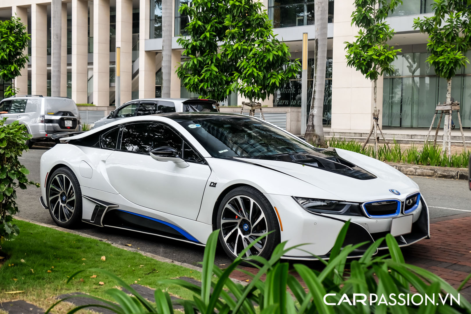 CP-BMW i8 độ (1).jpg