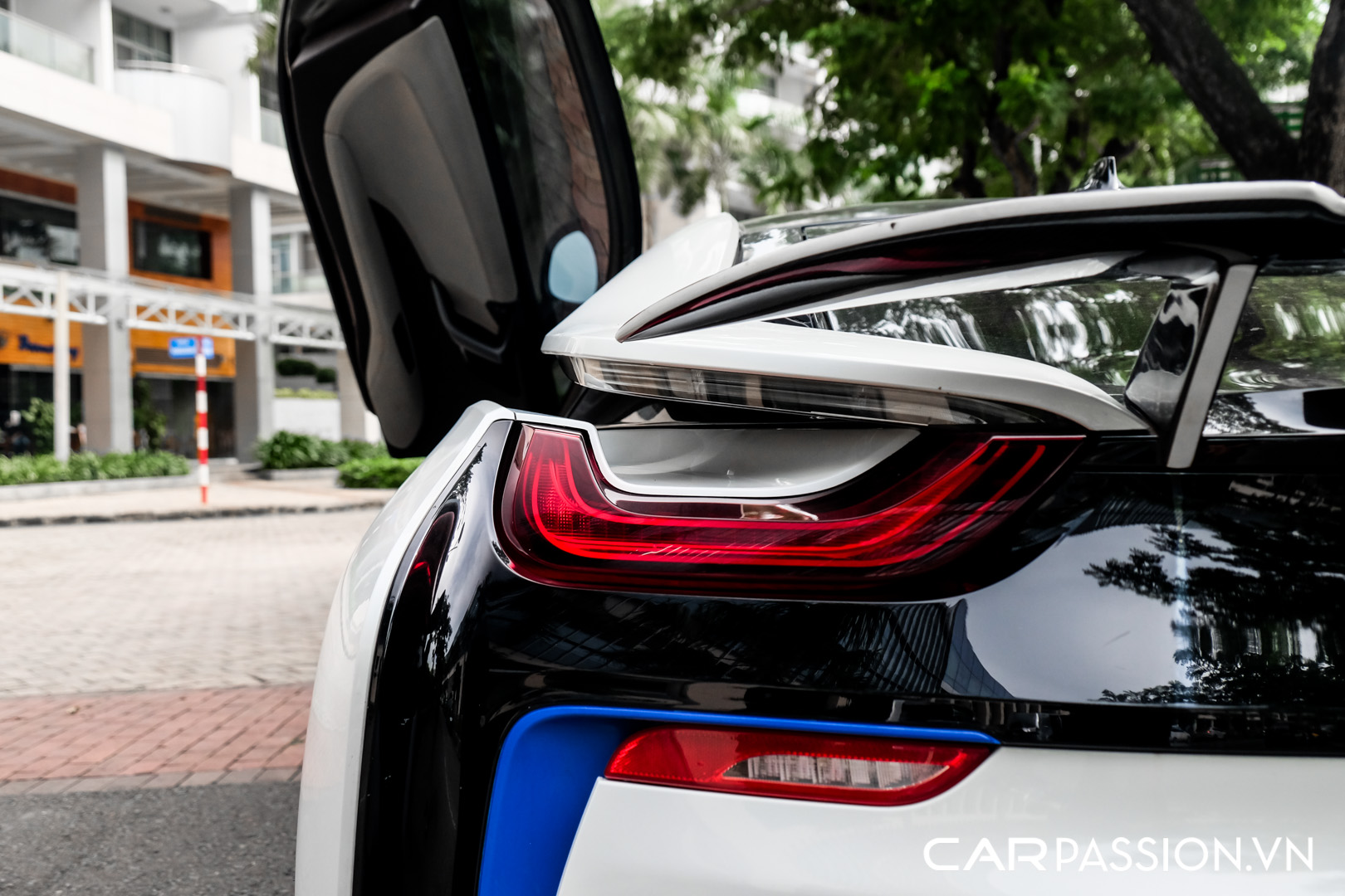 CP-BMW i8 độ (26).jpg