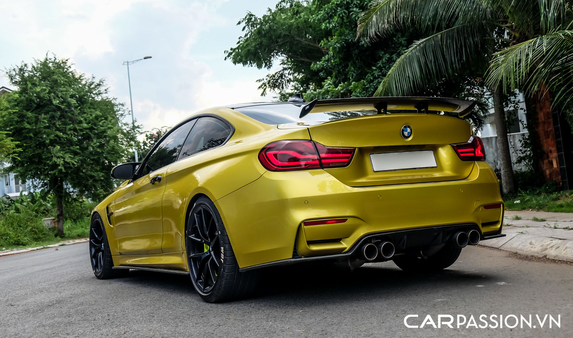 CP-BMW M4 F8 được rao bán (15).jpg