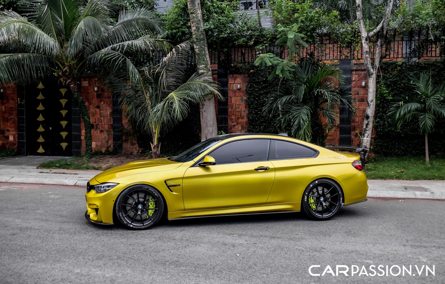 CP-BMW M4 F8 được rao bán (18).jpg