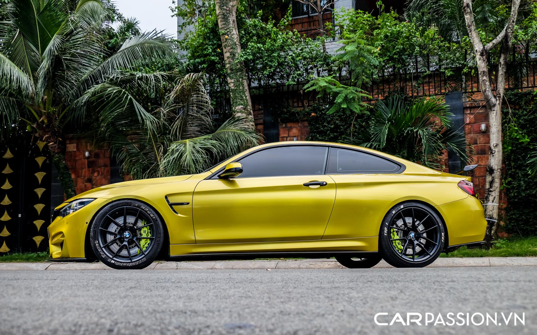 CP-BMW M4 F8 được rao bán (20).jpg