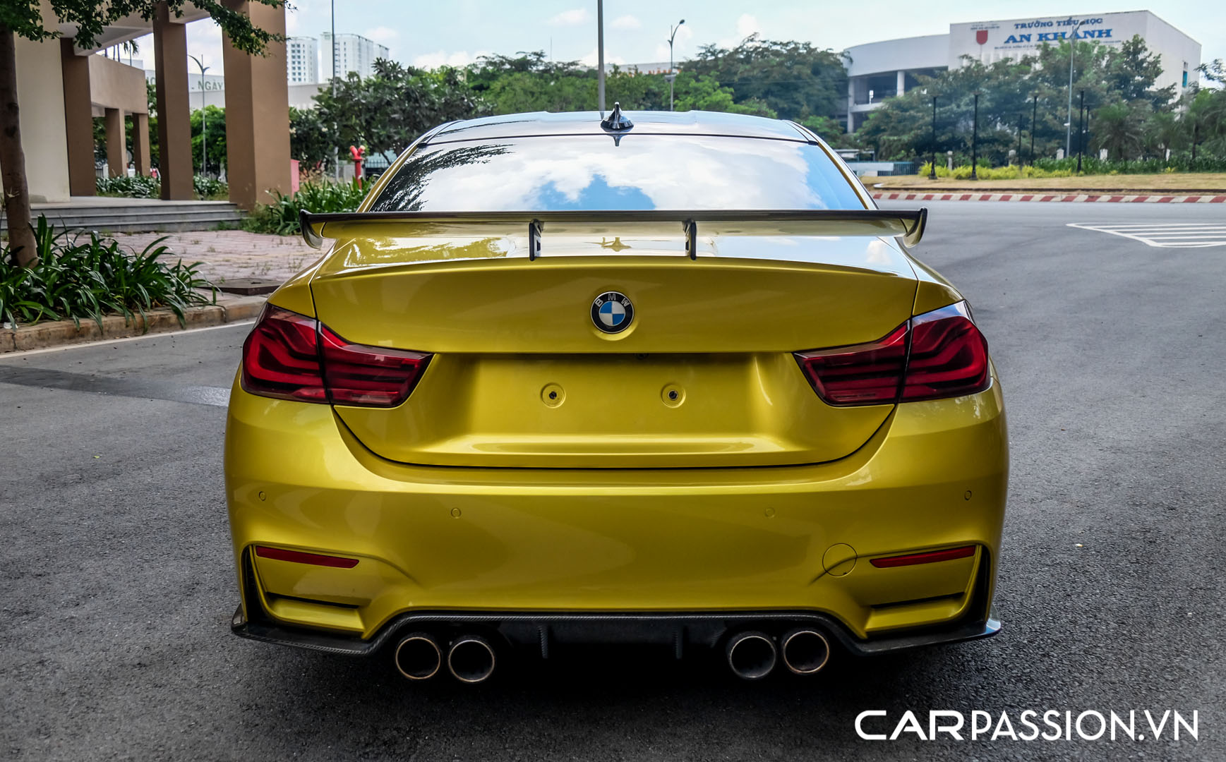 CP-BMW M4 F8 được rao bán (6).jpg