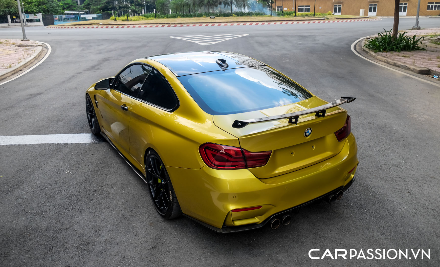 CP-BMW M4 F8 được rao bán (7).jpg