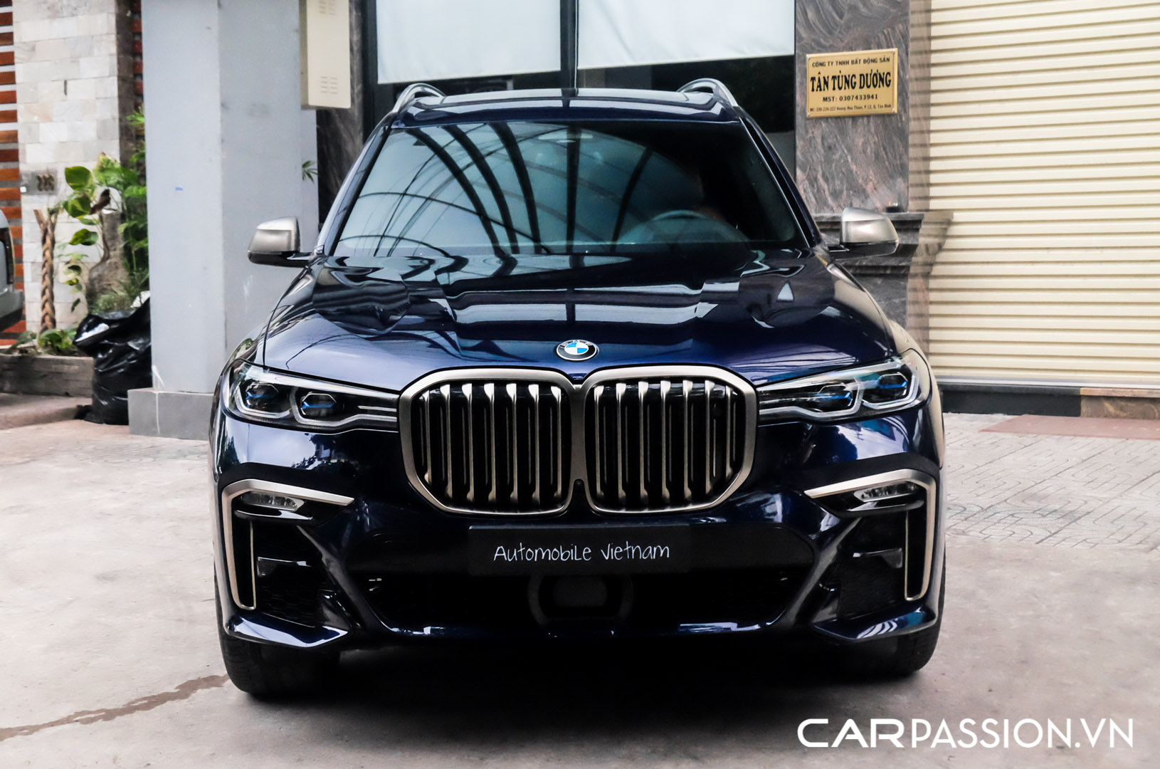 CP-BMW X7 M50i đầu tiên về Việt Nam1.JPG