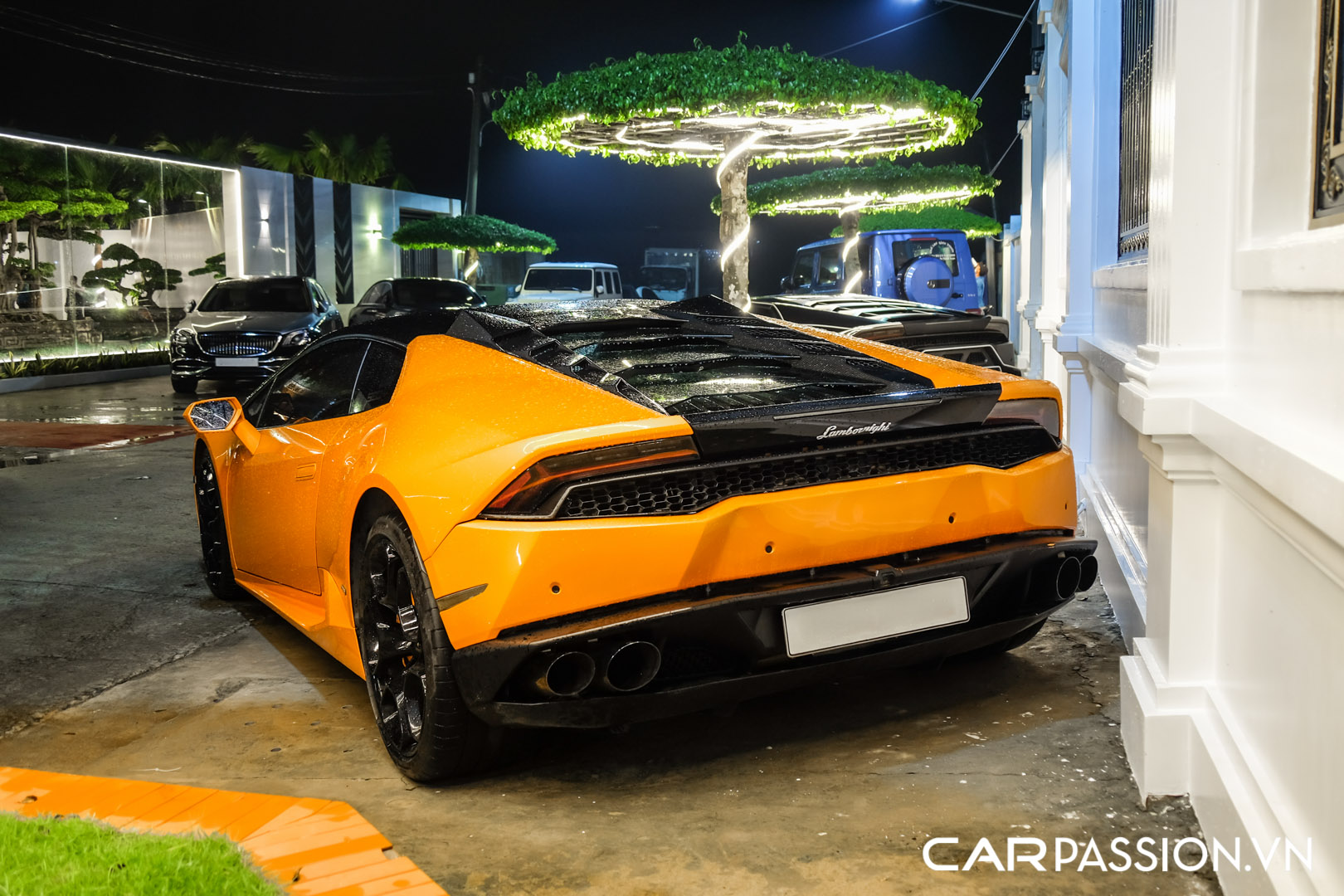 CP-Bộ đôi Lamborghini Huracan độ độc đáo15.jpg