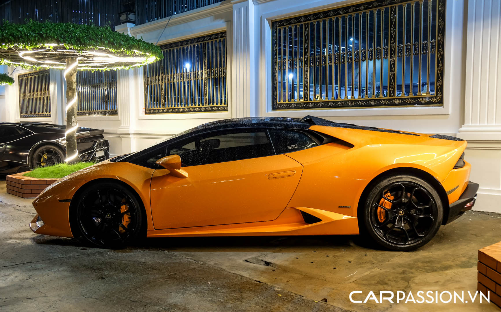 CP-Bộ đôi Lamborghini Huracan độ độc đáo40.jpg