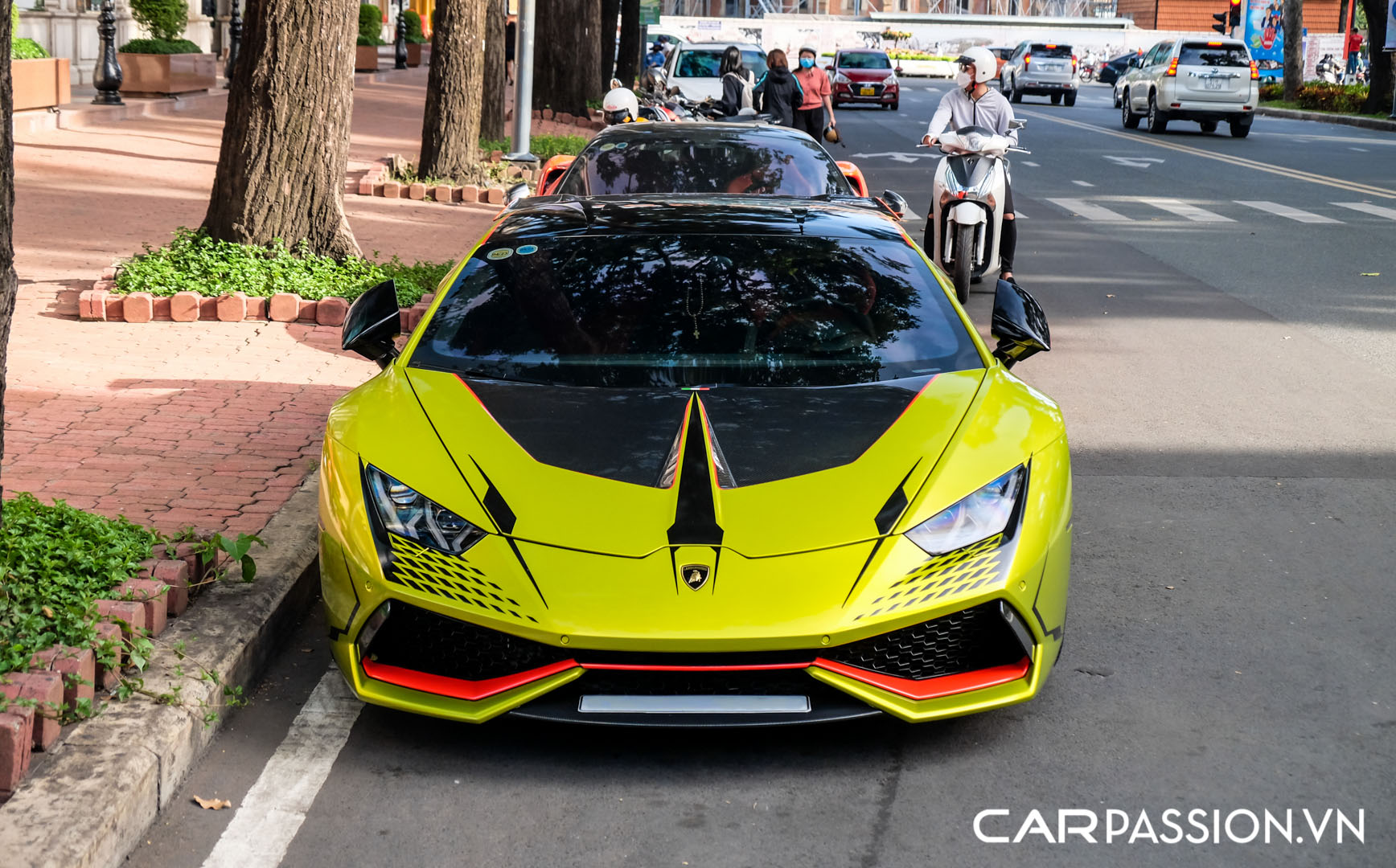 CP-Đoàn Di Băng độ Lamborghini Huracan1.jpg