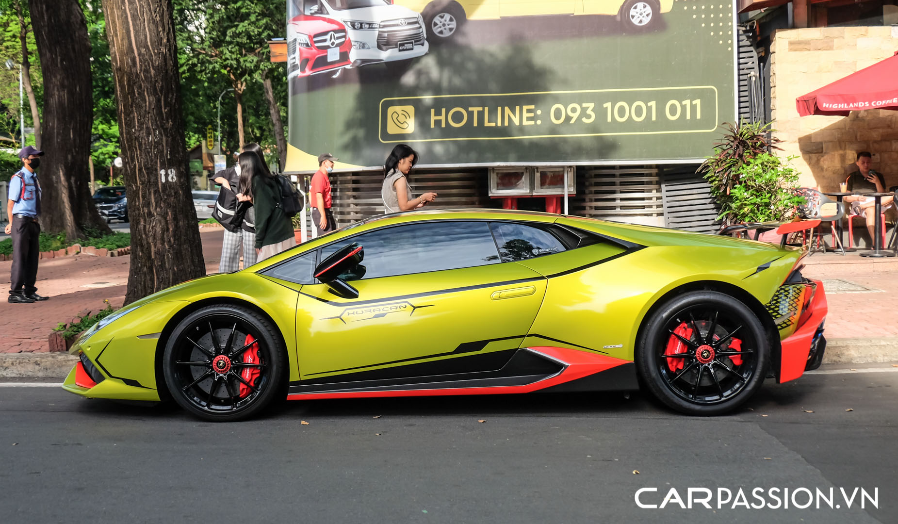 CP-Đoàn Di Băng độ Lamborghini Huracan11.jpg