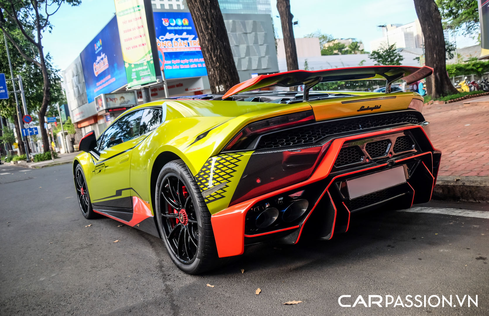 CP-Đoàn Di Băng độ Lamborghini Huracan23.jpg