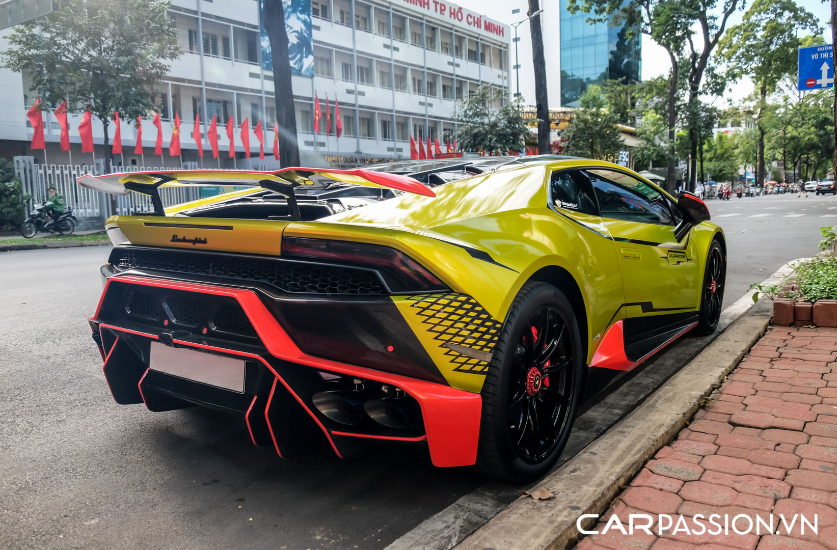 CP-Đoàn Di Băng độ Lamborghini Huracan31.jpg