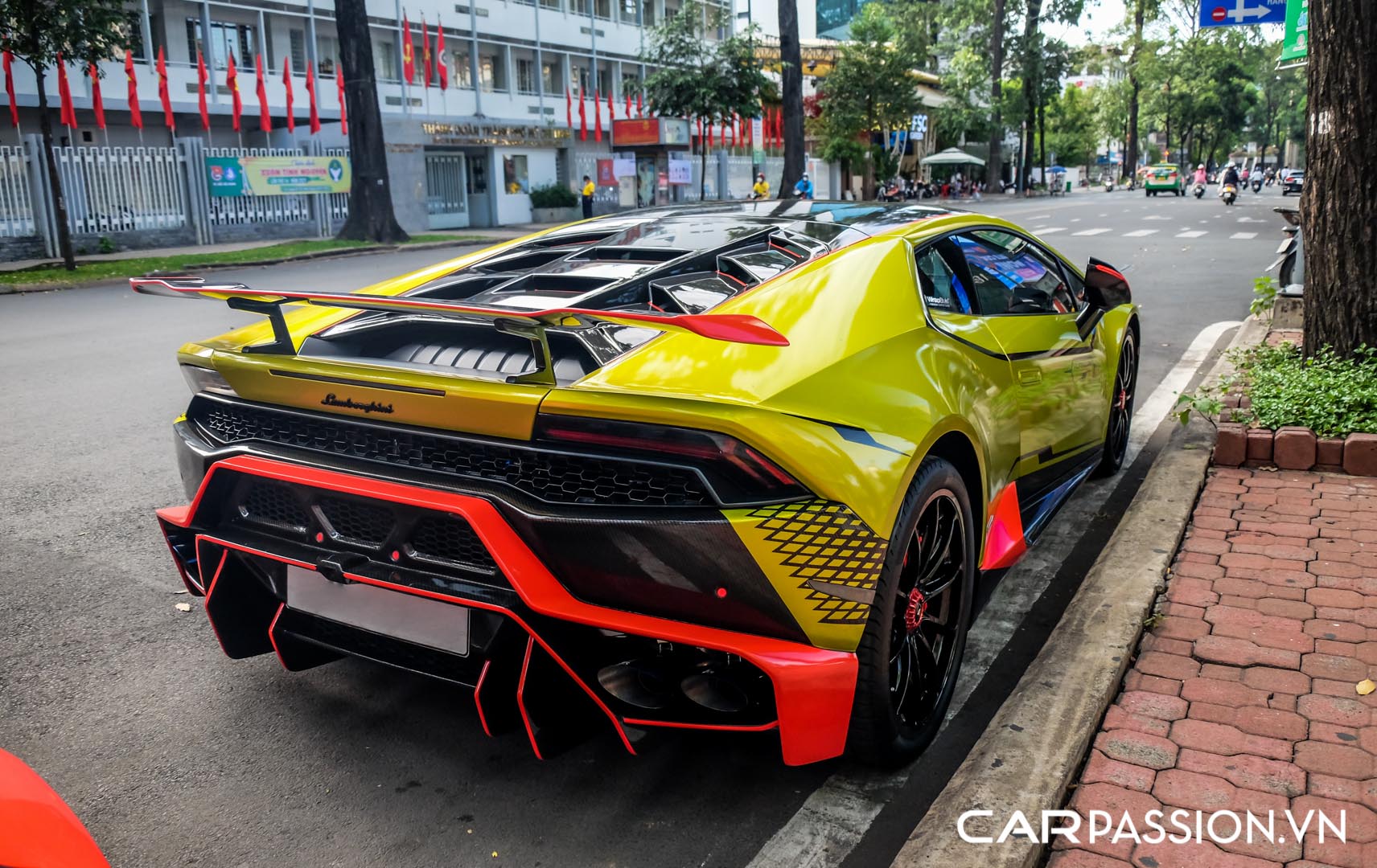 CP-Đoàn Di Băng độ Lamborghini Huracan39.jpg