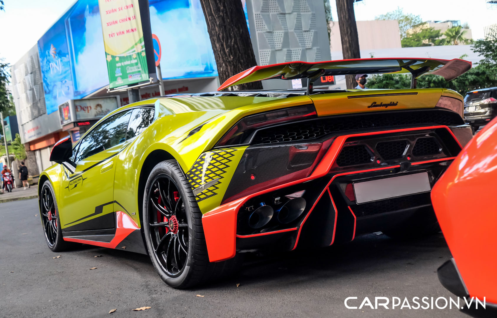 CP-Đoàn Di Băng độ Lamborghini Huracan48.jpg