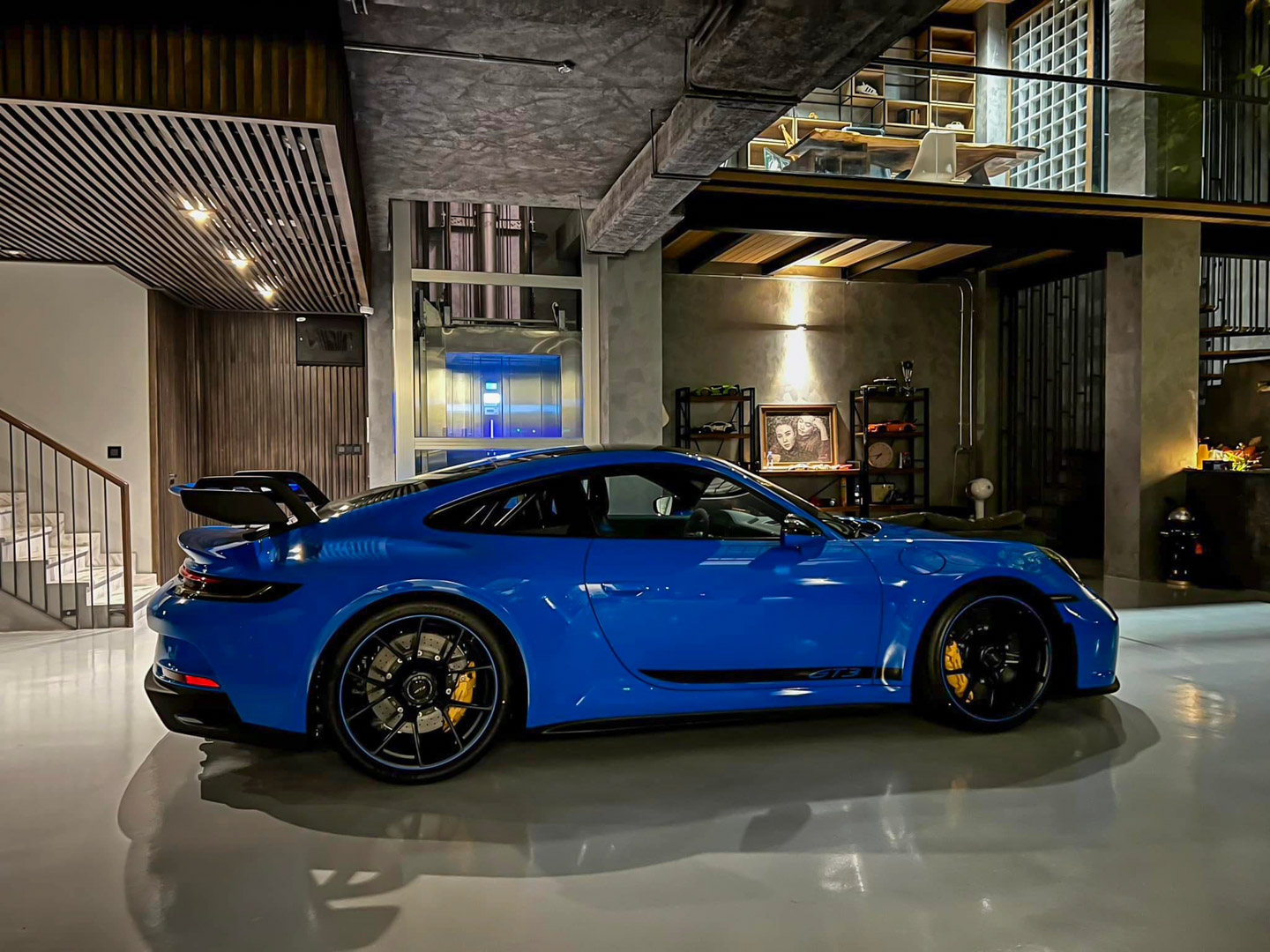 CP-Doanh nhân Nguyễn Quốc Cường tậu Porsche 911 GT3 mới.jpg