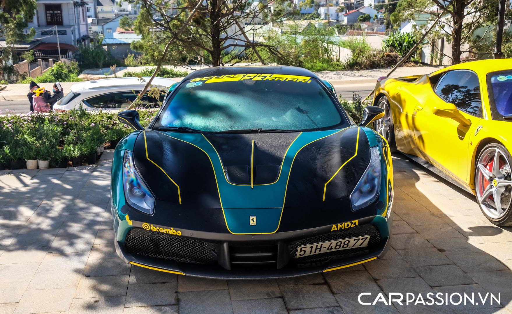 CP-Ferrari 488 GTB độ6.jpg