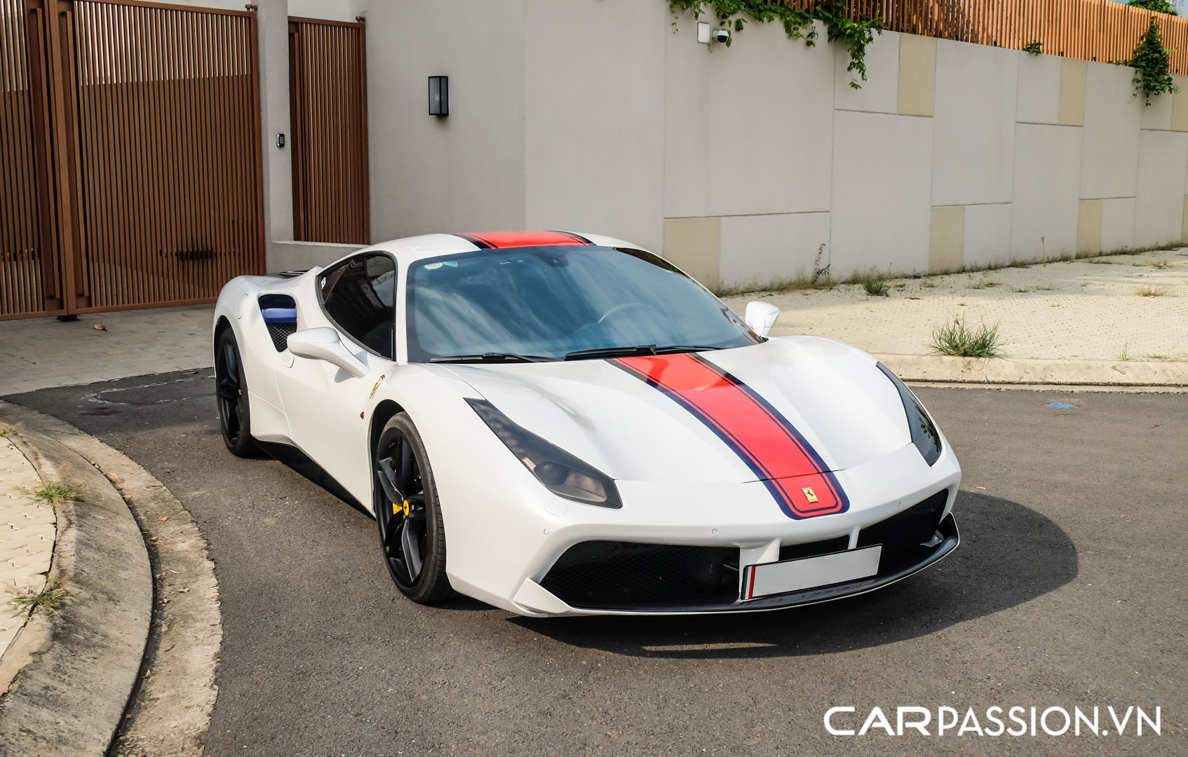 CP-Ferrari 488 GTB4.jpg