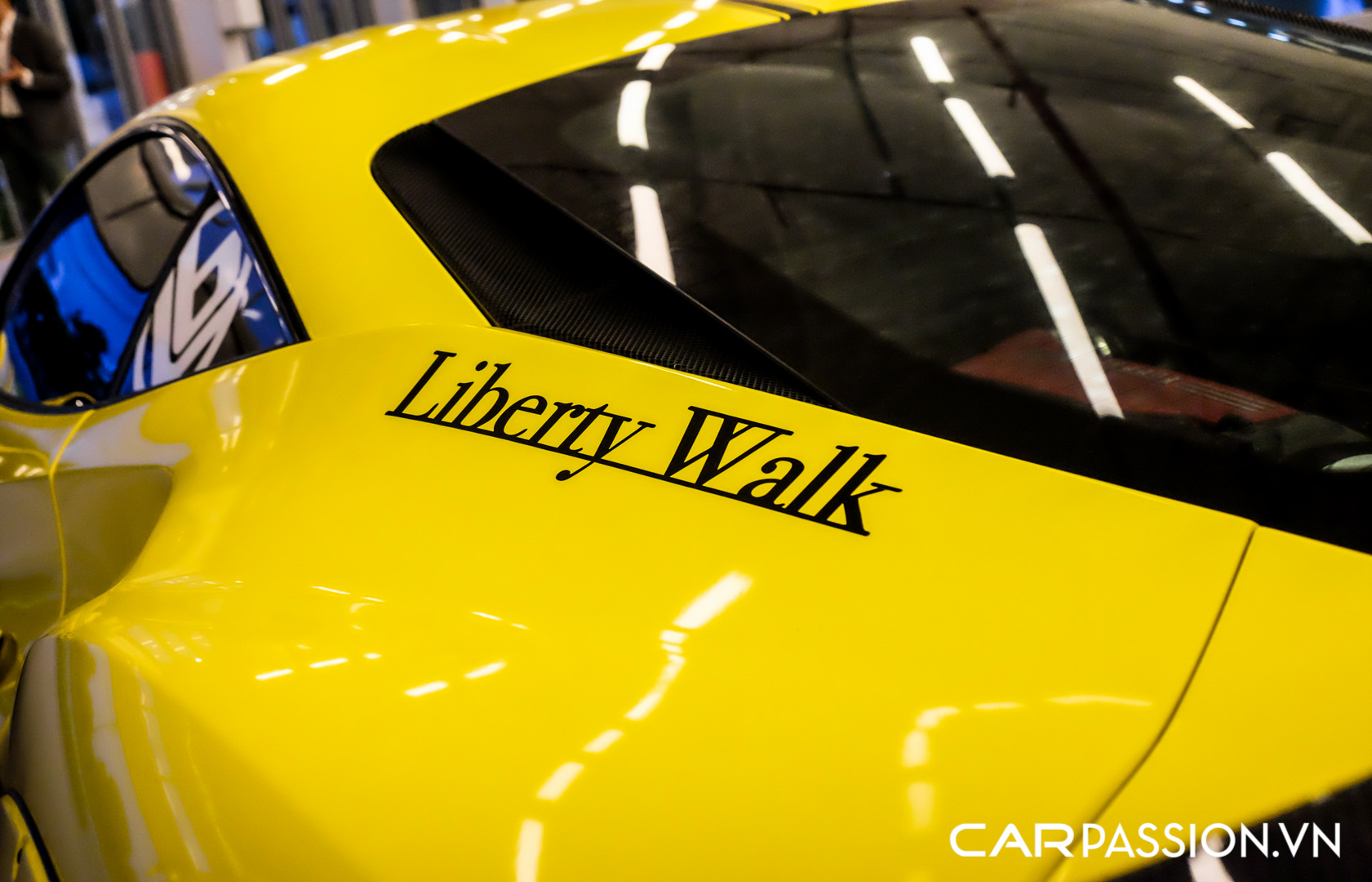CP-Ferrari 488 Liberty Walk (27).jpg
