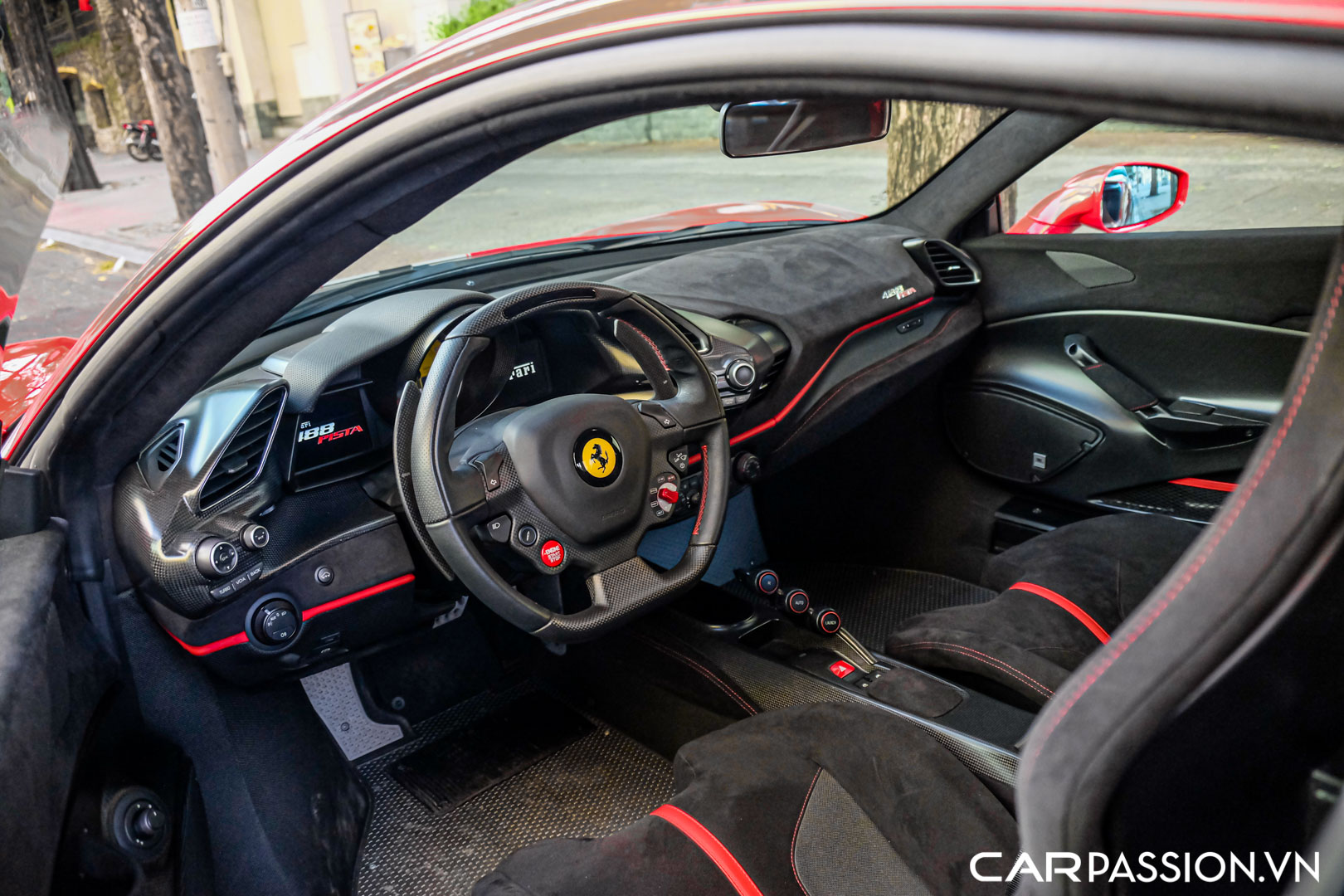 CP-Ferrari 488 Pista độc nhất Việt Nam6.jpg