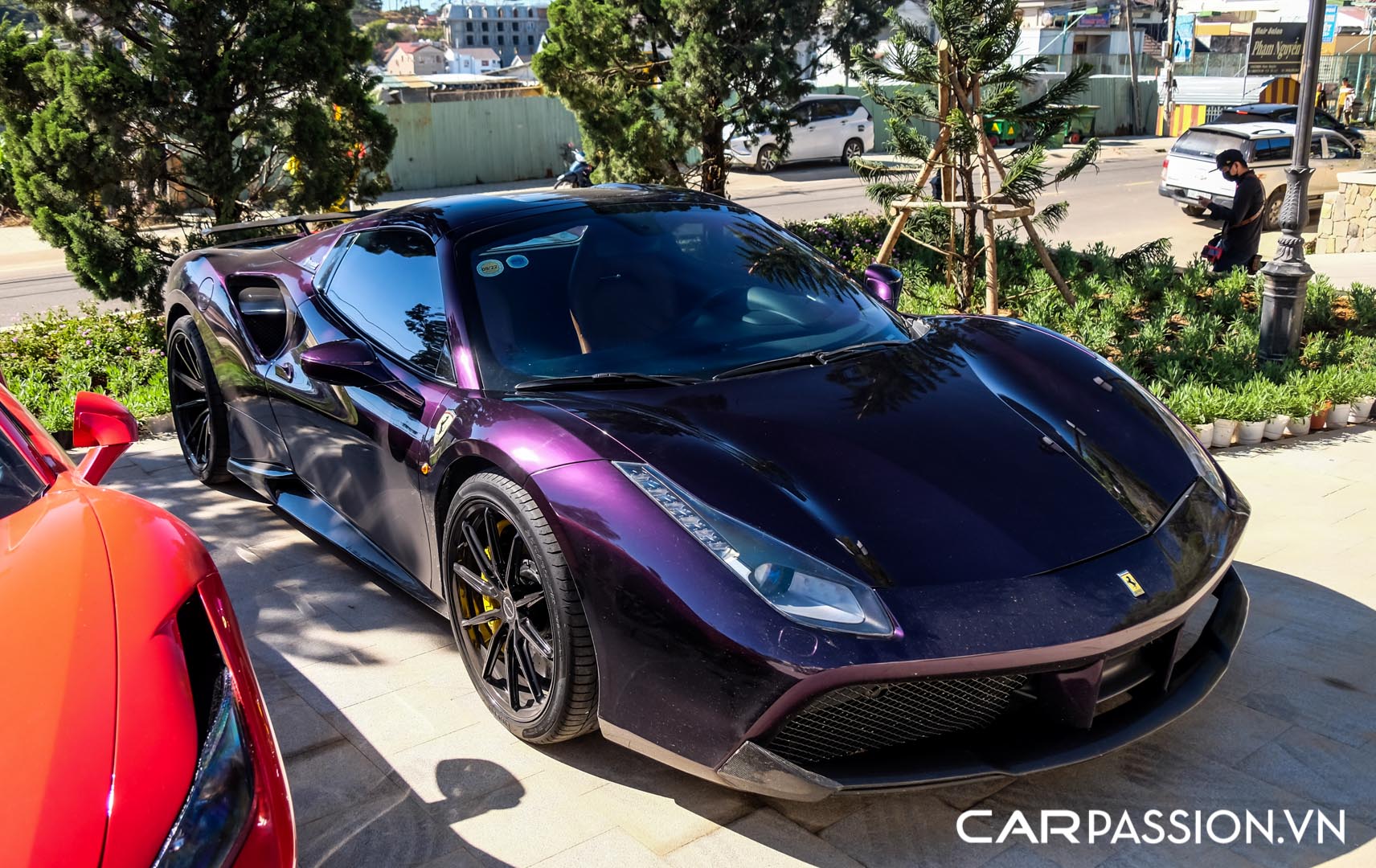 CP-Ferrari 488 Spider độ độc (3).jpg
