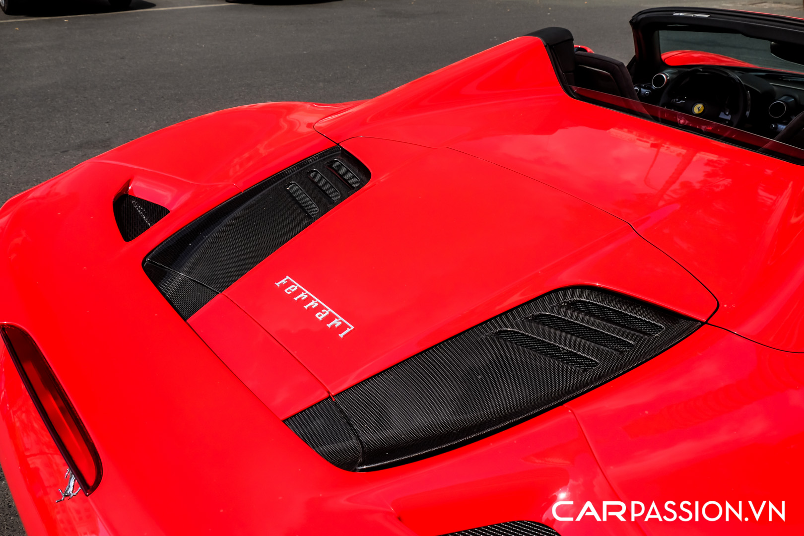 CP-Ferrari F8 Spider Rosso Corsa (15).jpg