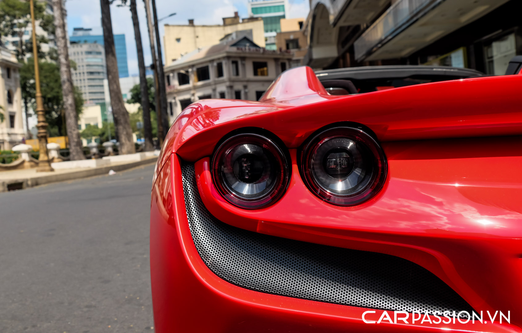 CP-Ferrari F8 Spider Rosso Corsa (19).jpg