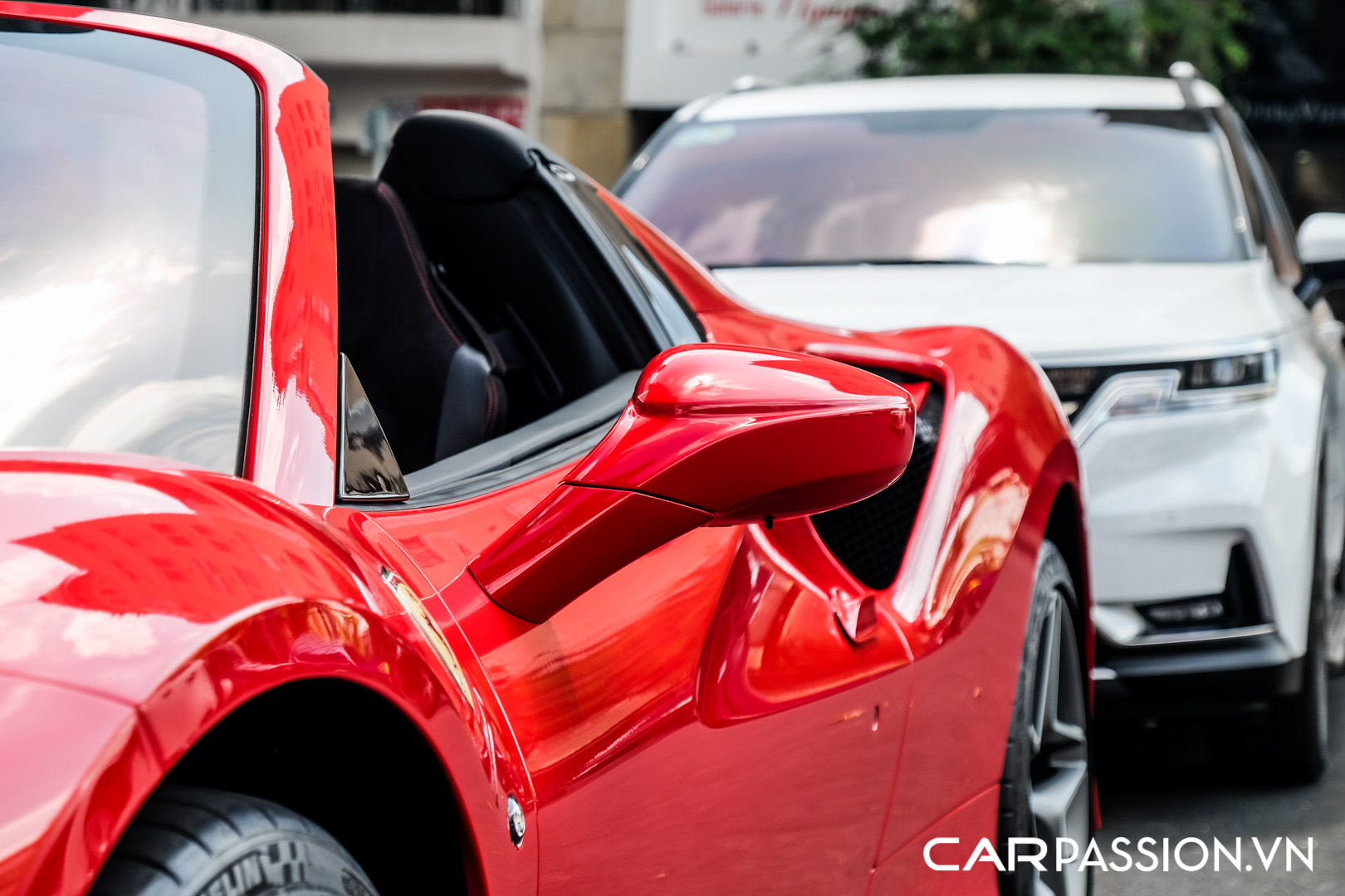 CP-Ferrari F8 Spider Rosso Corsa (40).jpg