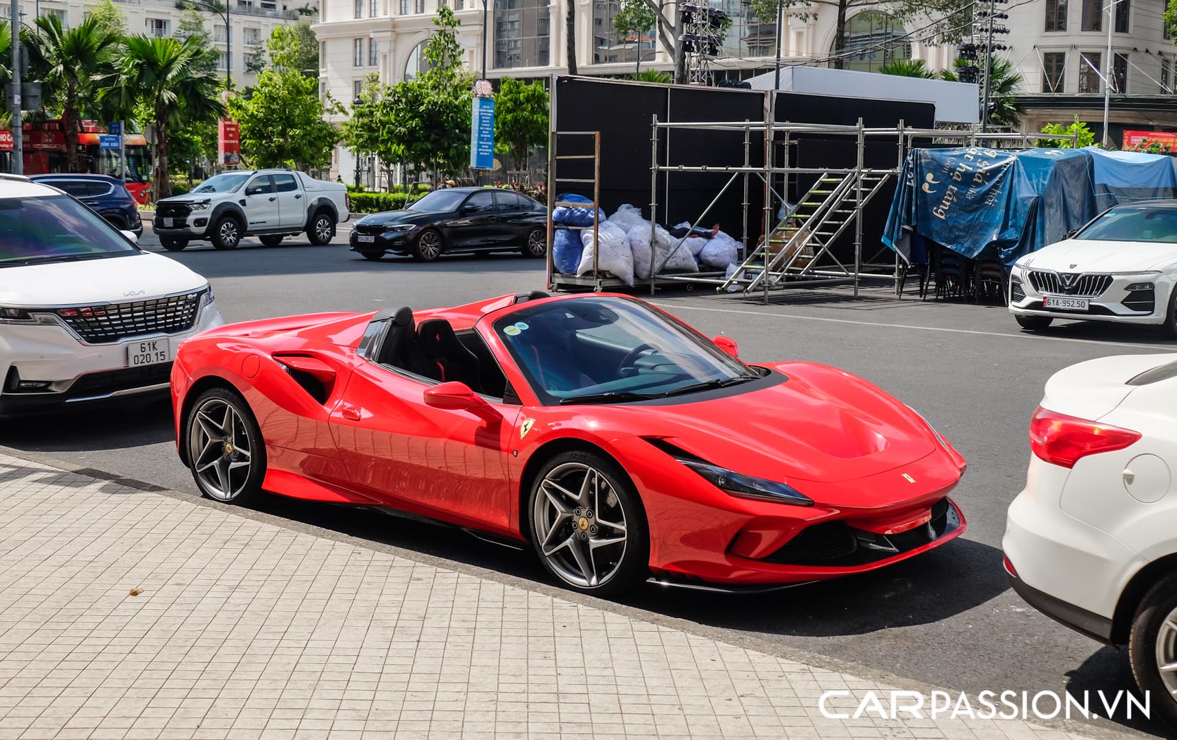 CP-Ferrari F8 Spider Rosso Corsa (42).jpg