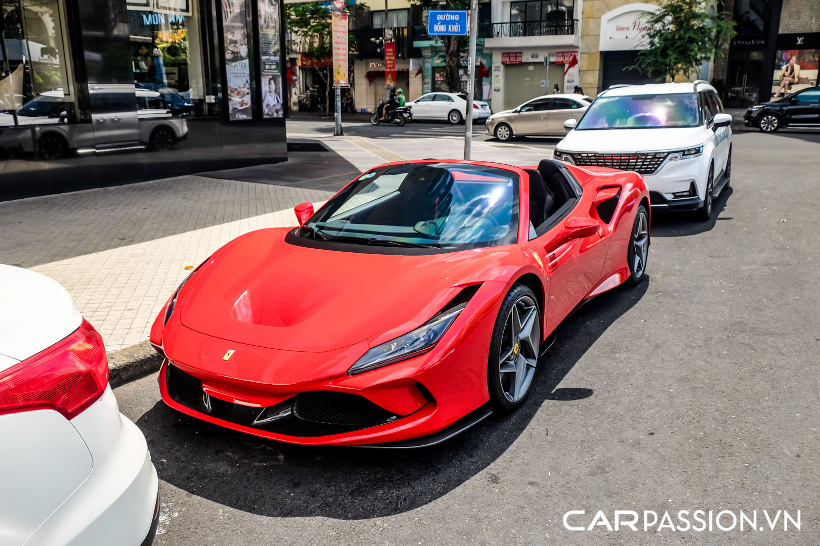 CP-Ferrari F8 Spider Rosso Corsa (7).jpg