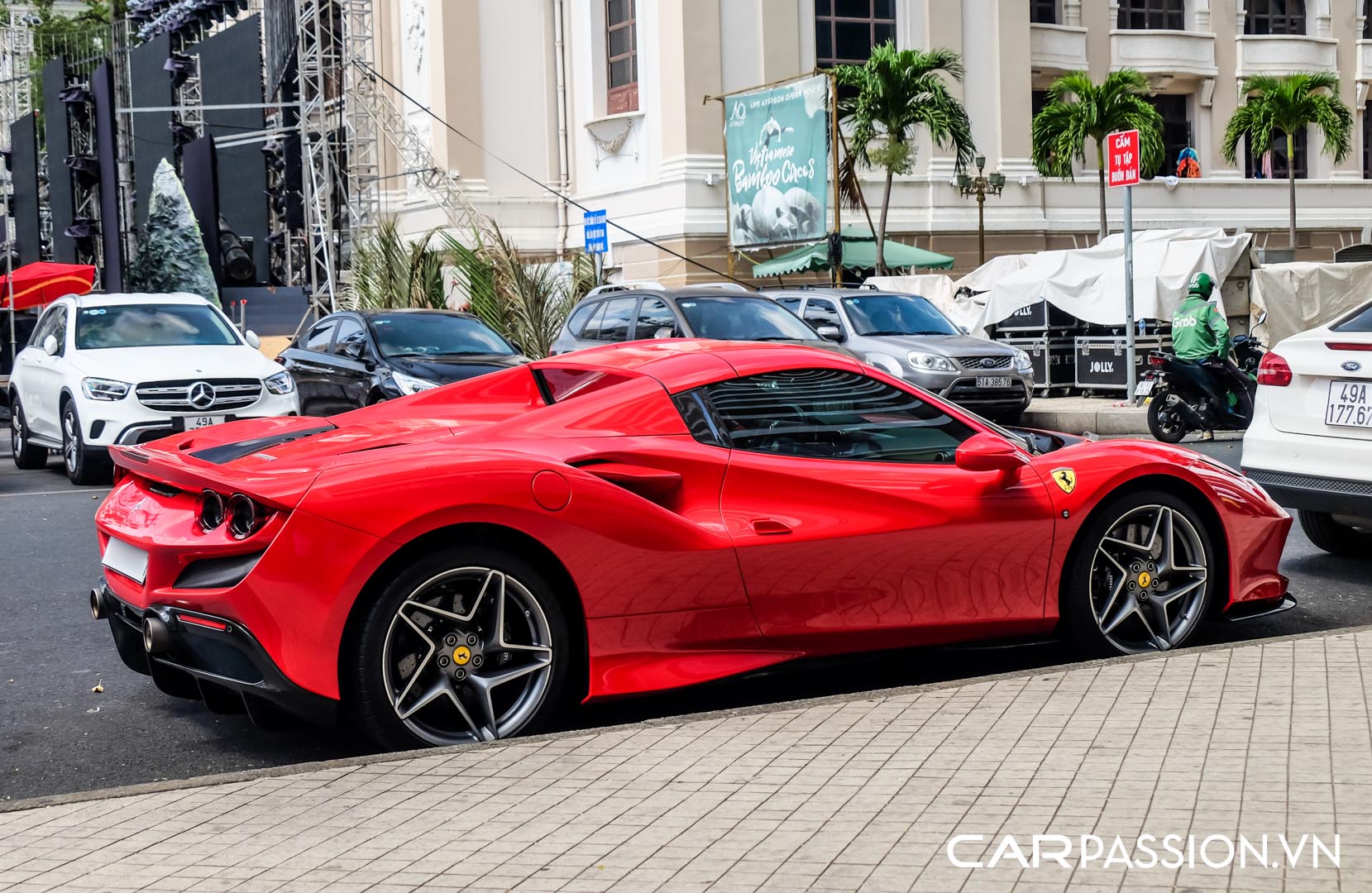 CP-Ferrari F8 Spider Rosso Corsa (79).jpg