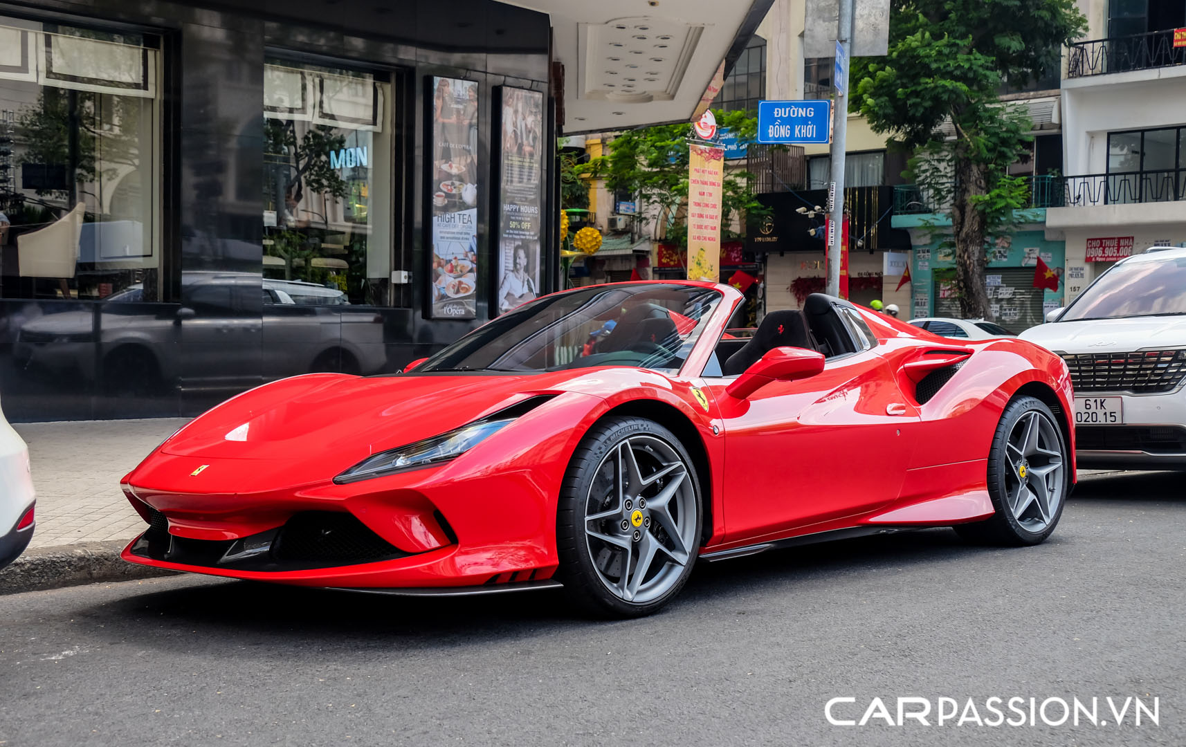 CP-Ferrari F8 Spider Rosso Corsa (8).jpg