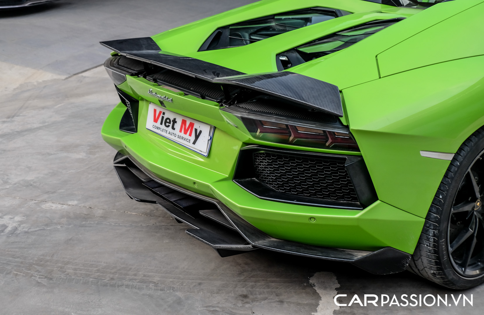 CP-Lamborghini Aventador Roadster LP700-4 (16).jpg