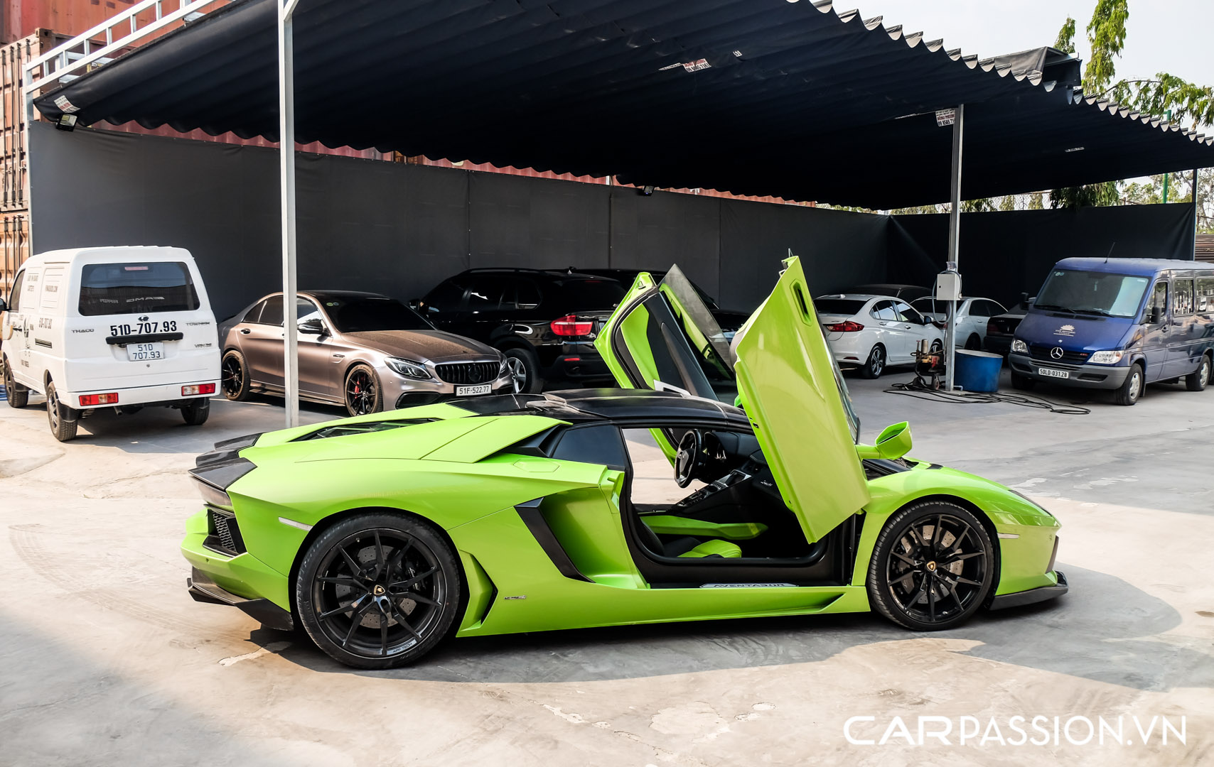 CP-Lamborghini Aventador Roadster LP700-4 (98).jpg