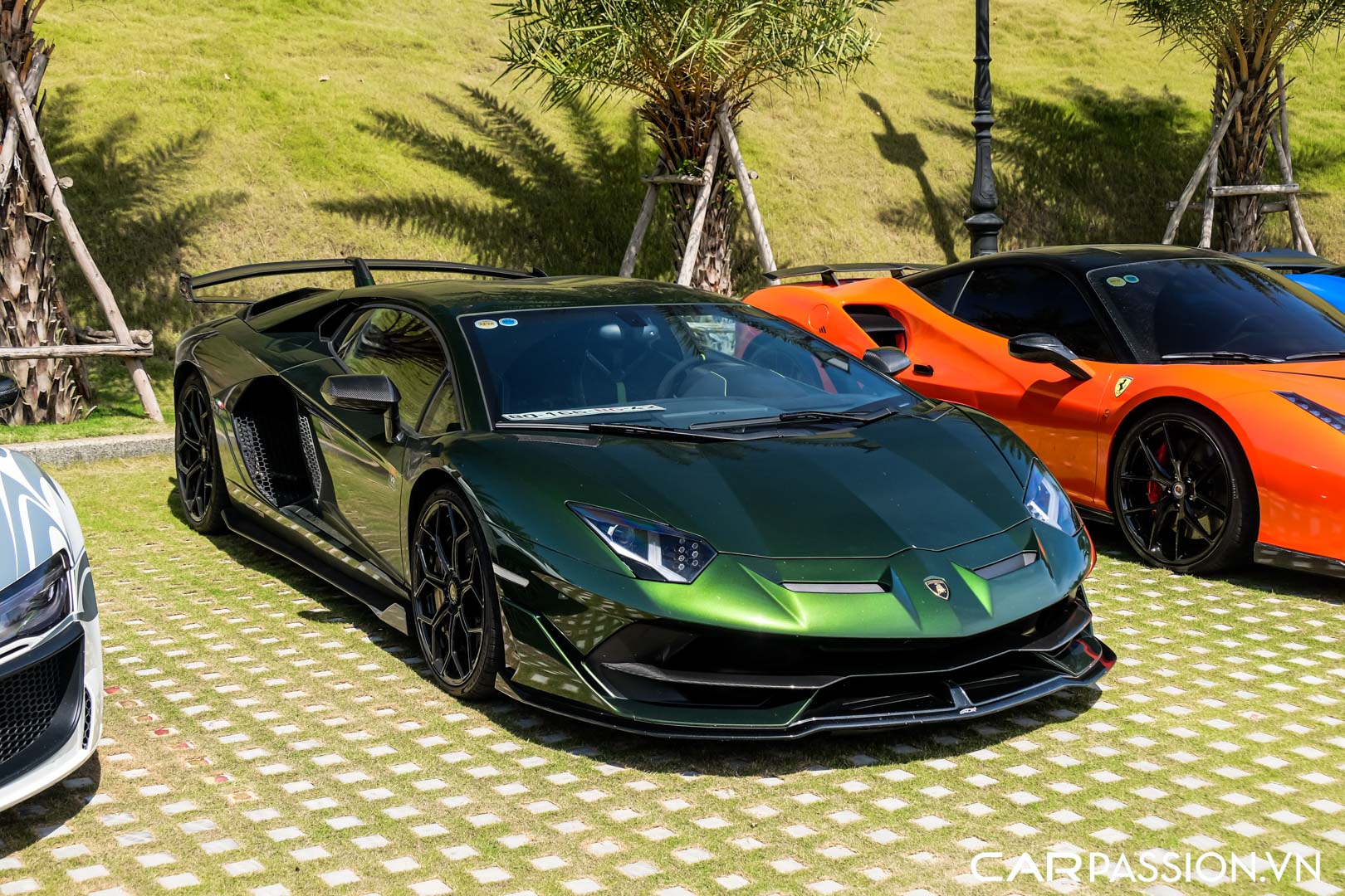 CP-Lamborghini Aventador SVJ Verde Ermes12.jpg