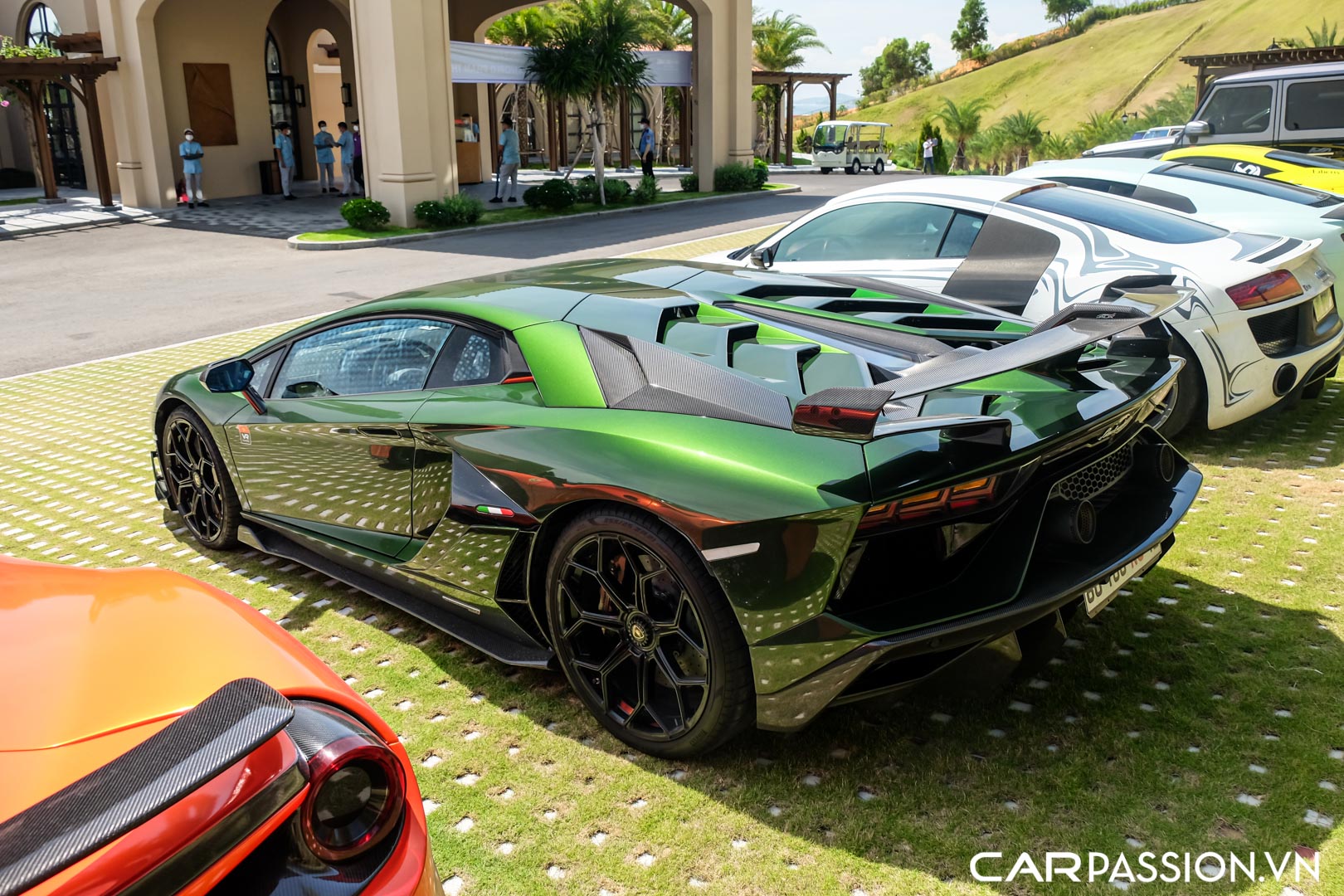 CP-Lamborghini Aventador SVJ Verde Ermes32.jpg