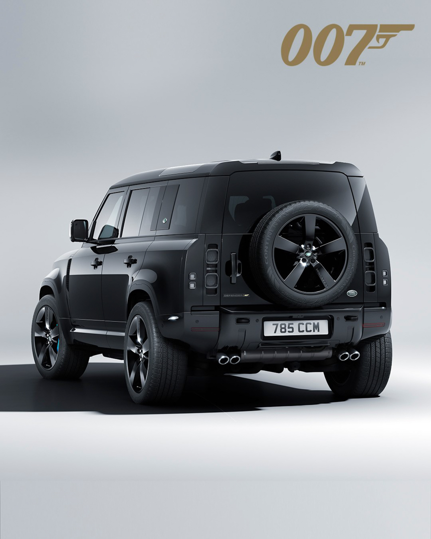 CP-Land Rover Defender V8 Bond Edition (8).jpg