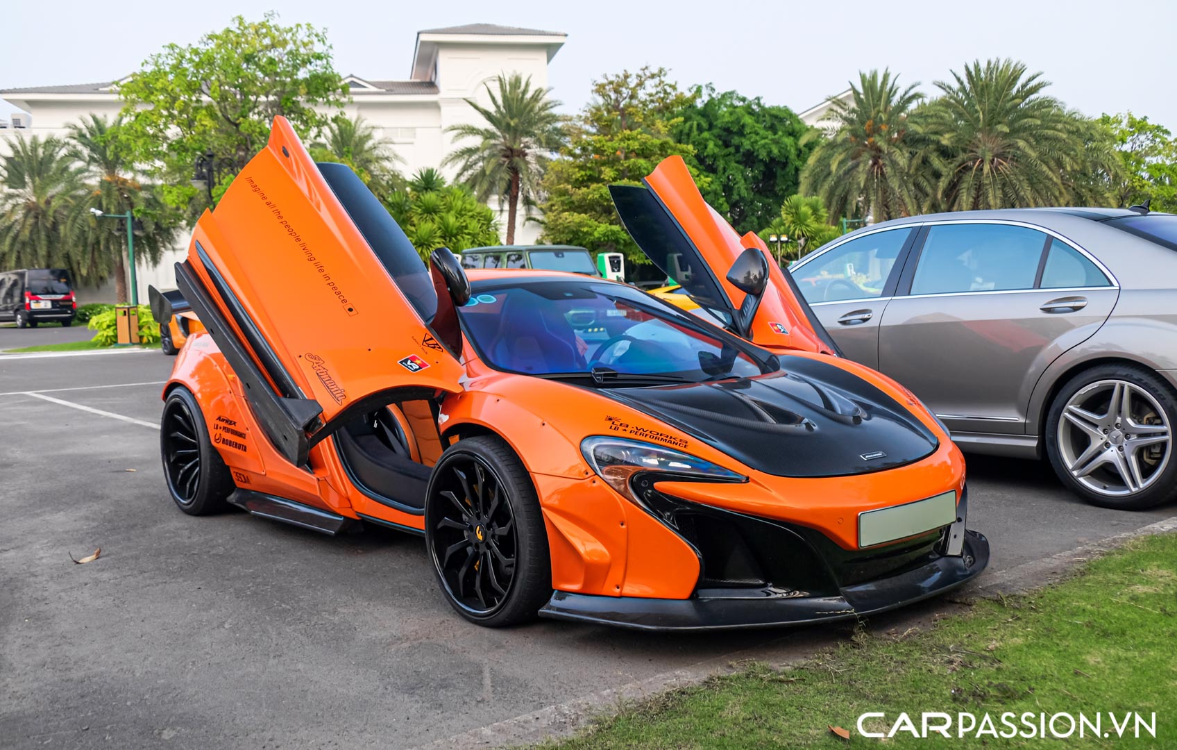 CP-McLaren 650S Spider độ Liberty Walk Performance46.jpg