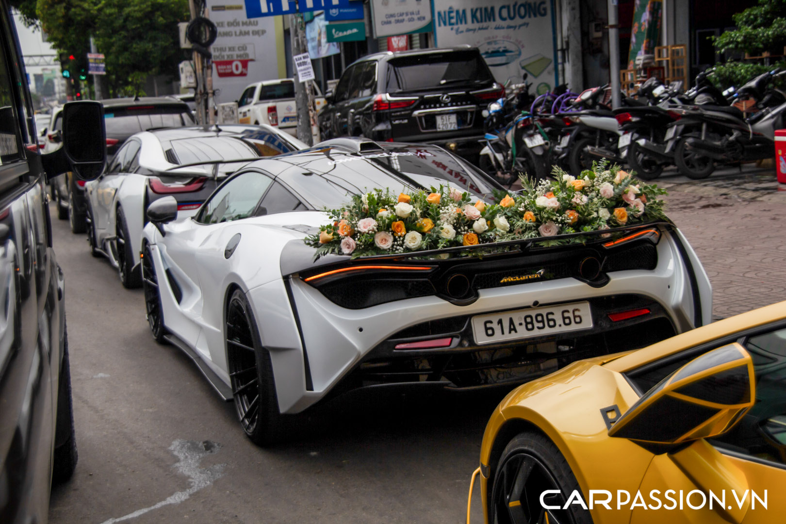 CP-McLaren 720S độ Novitec N-Largo làm xe hoa2.jpg