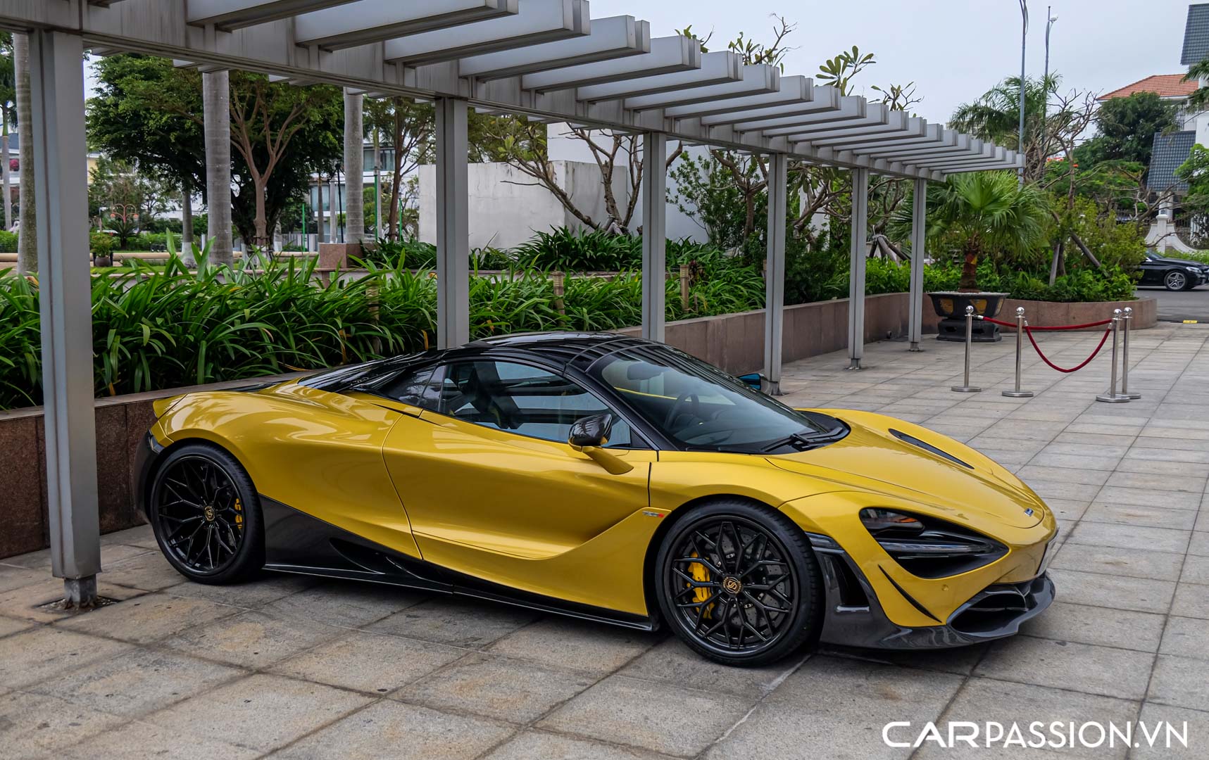 CP-McLaren 720S Spider độ Novitec10.jpg