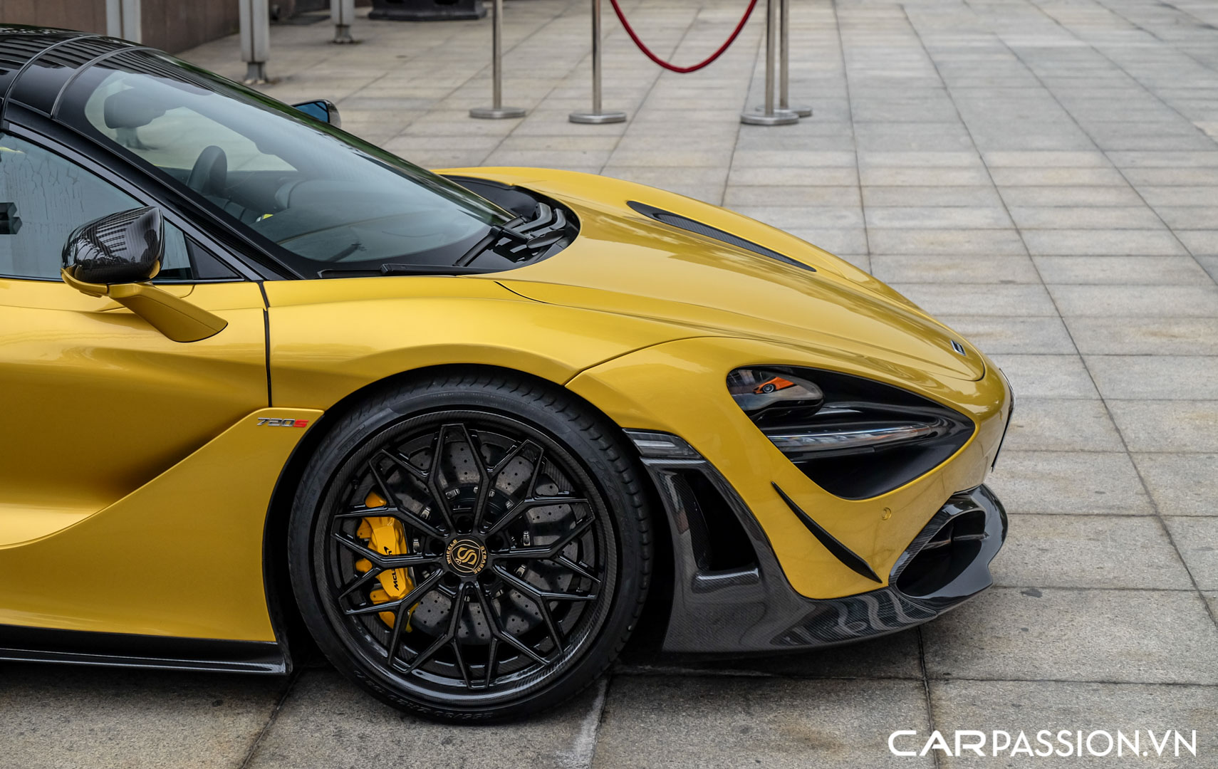 CP-McLaren 720S Spider độ Novitec11.jpg