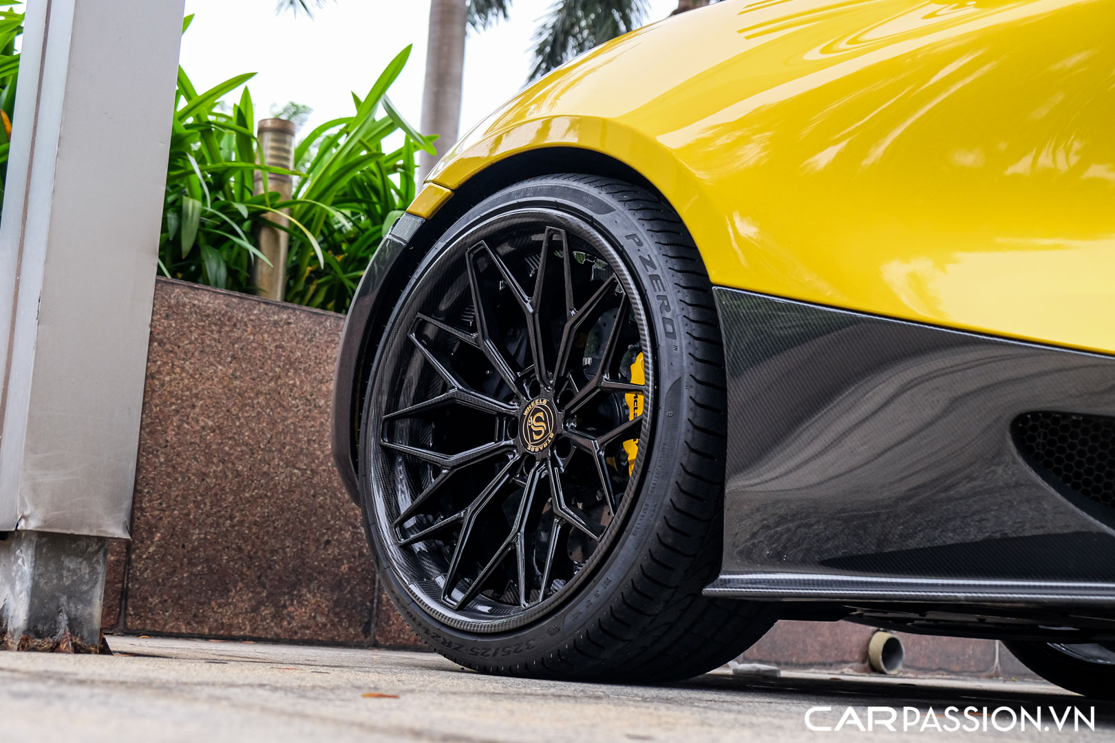 CP-McLaren 720S Spider độ Novitec20.jpg