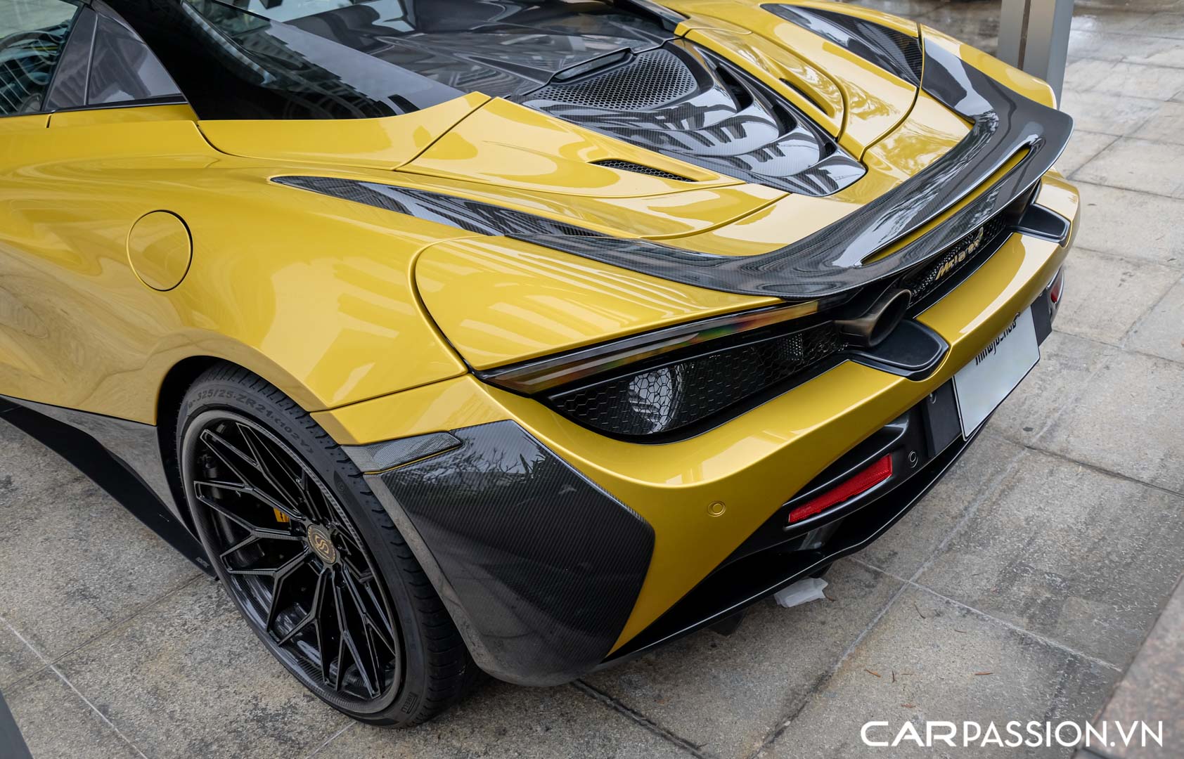 CP-McLaren 720S Spider độ Novitec37.jpg